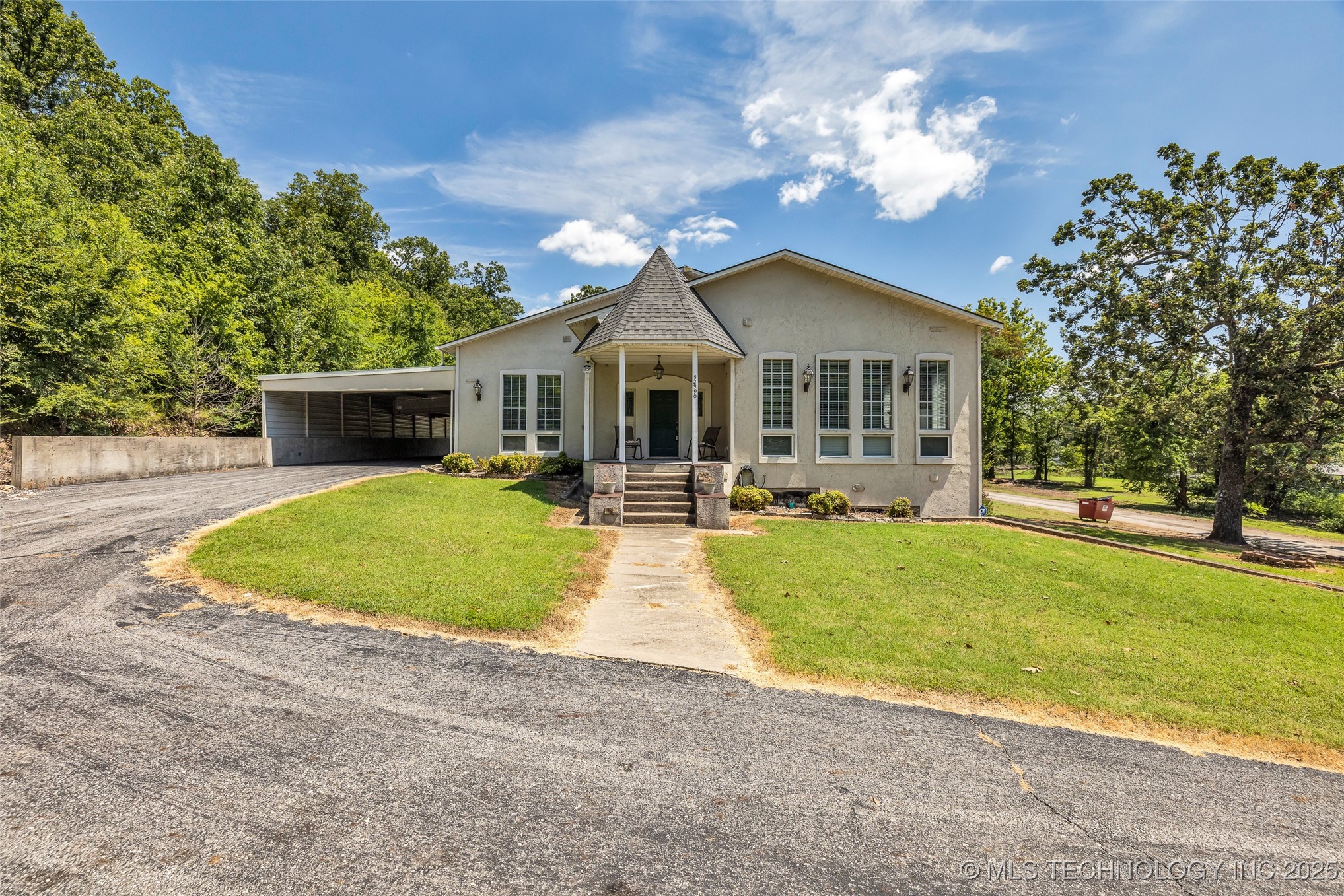 52990 E 260 Road Property Photo 4