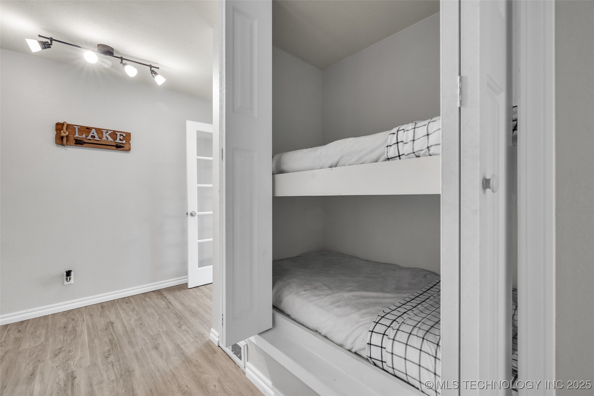 52990 E 260 Road Property Photo 50