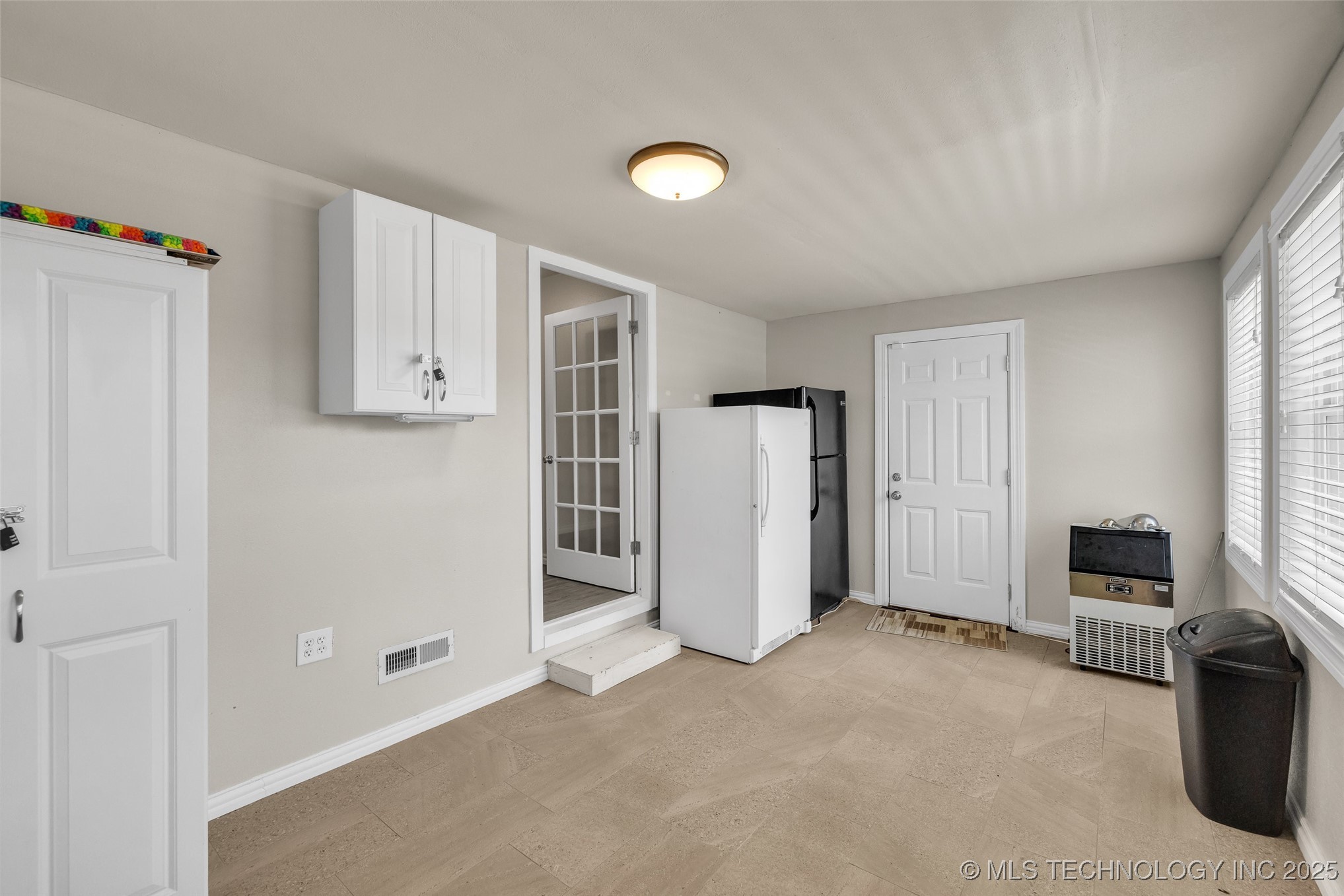 52990 E 260 Road Property Photo 52