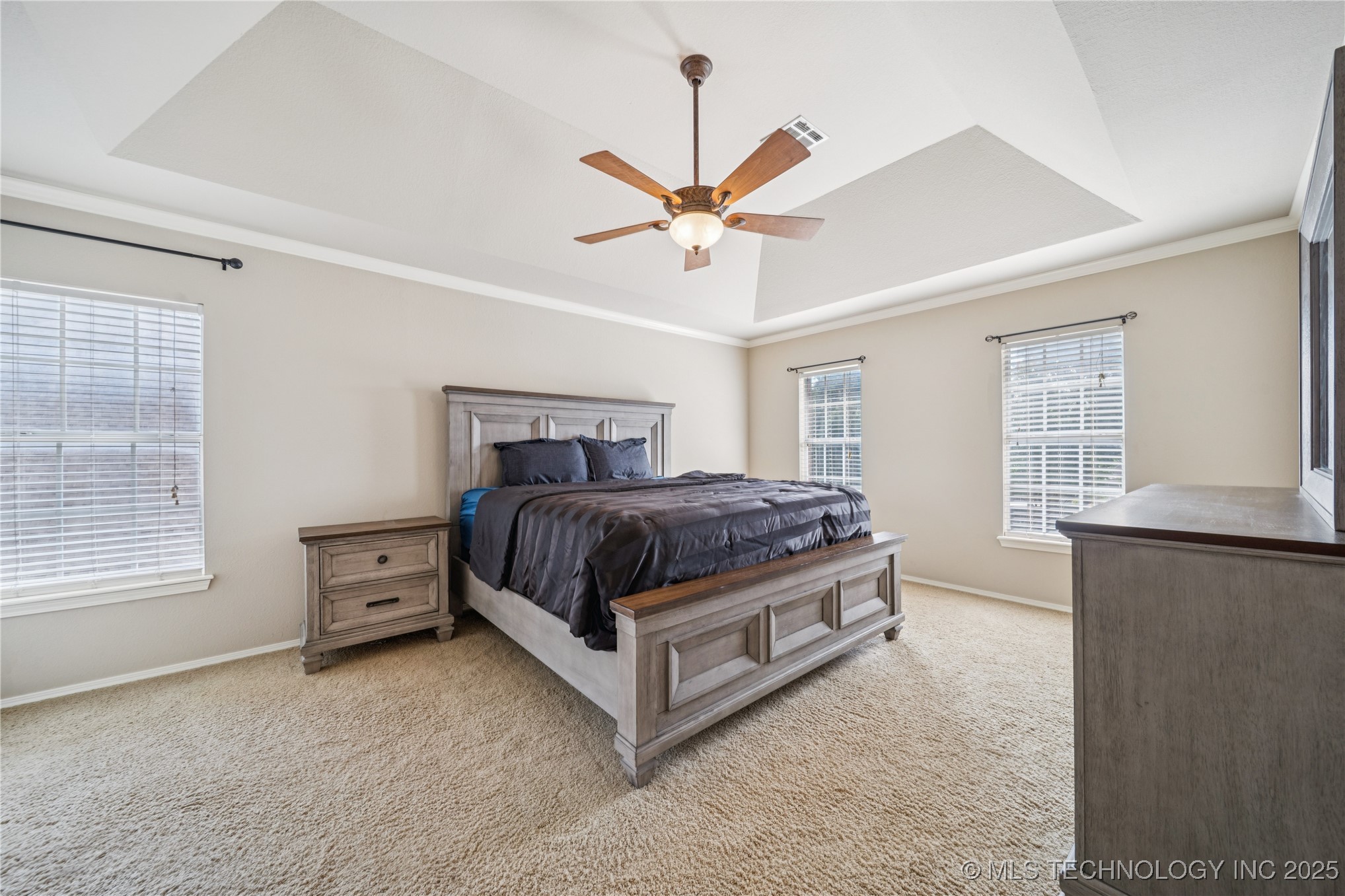 9225 N 133rd Avenue Property Photo 9