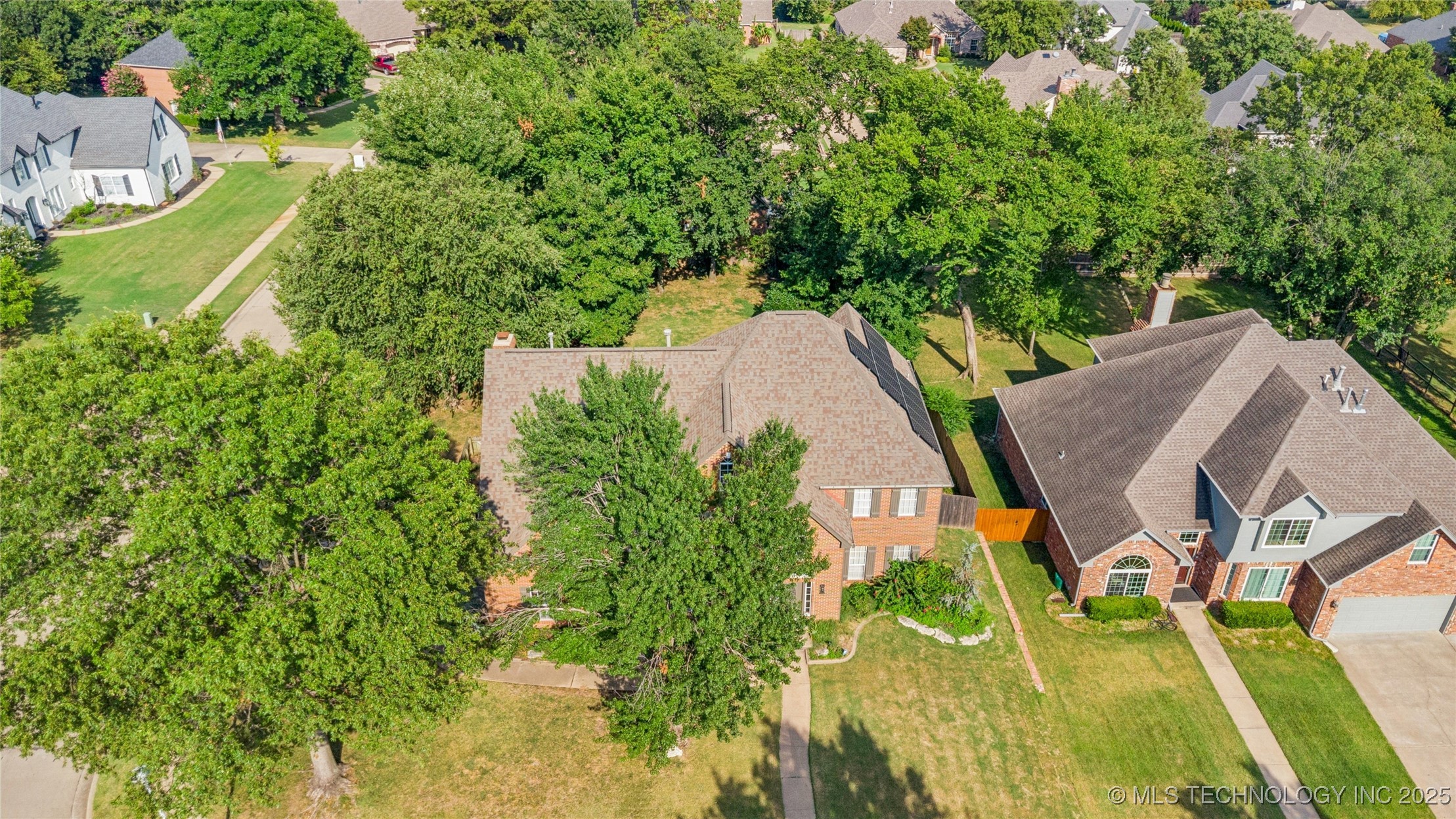 9225 N 133rd Avenue Property Photo 12