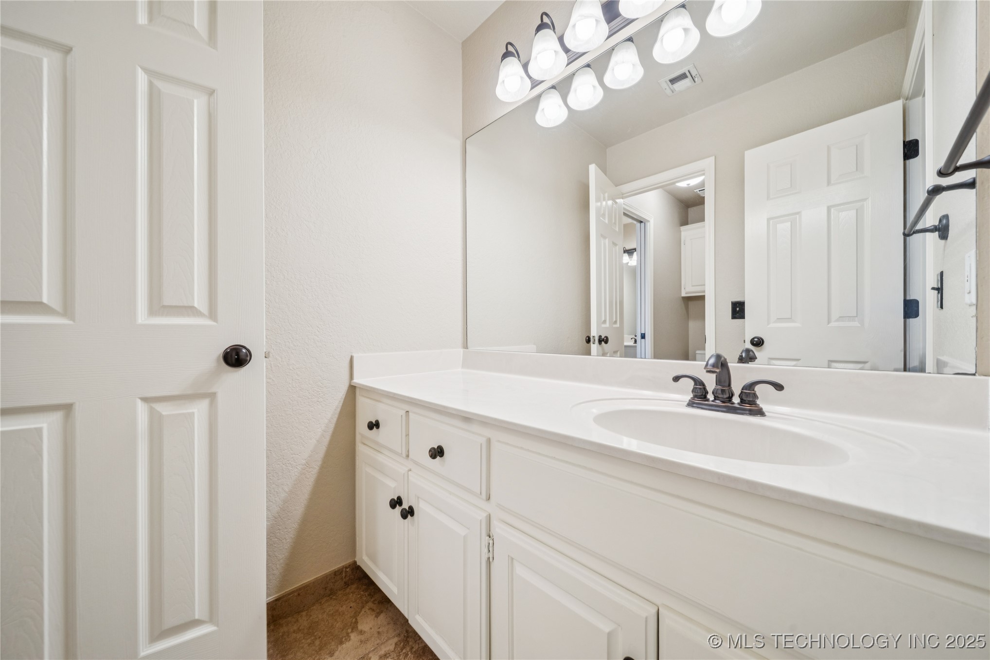 9225 N 133rd Avenue Property Photo 34