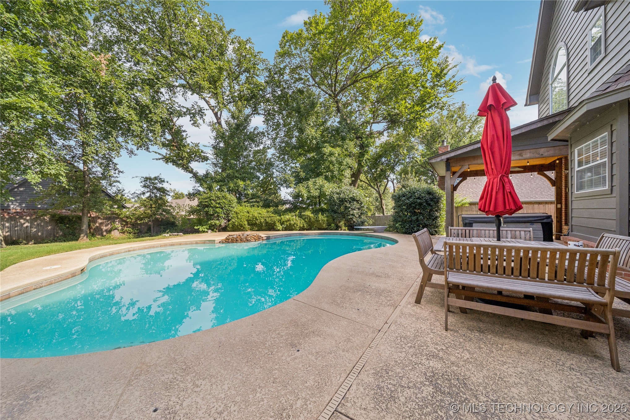 9225 N 133rd Avenue Property Photo 40