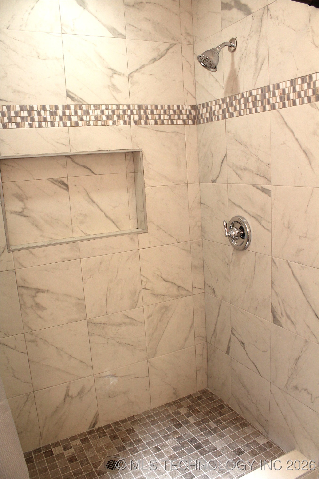 1512 N 10th Avenue Property Photo 28