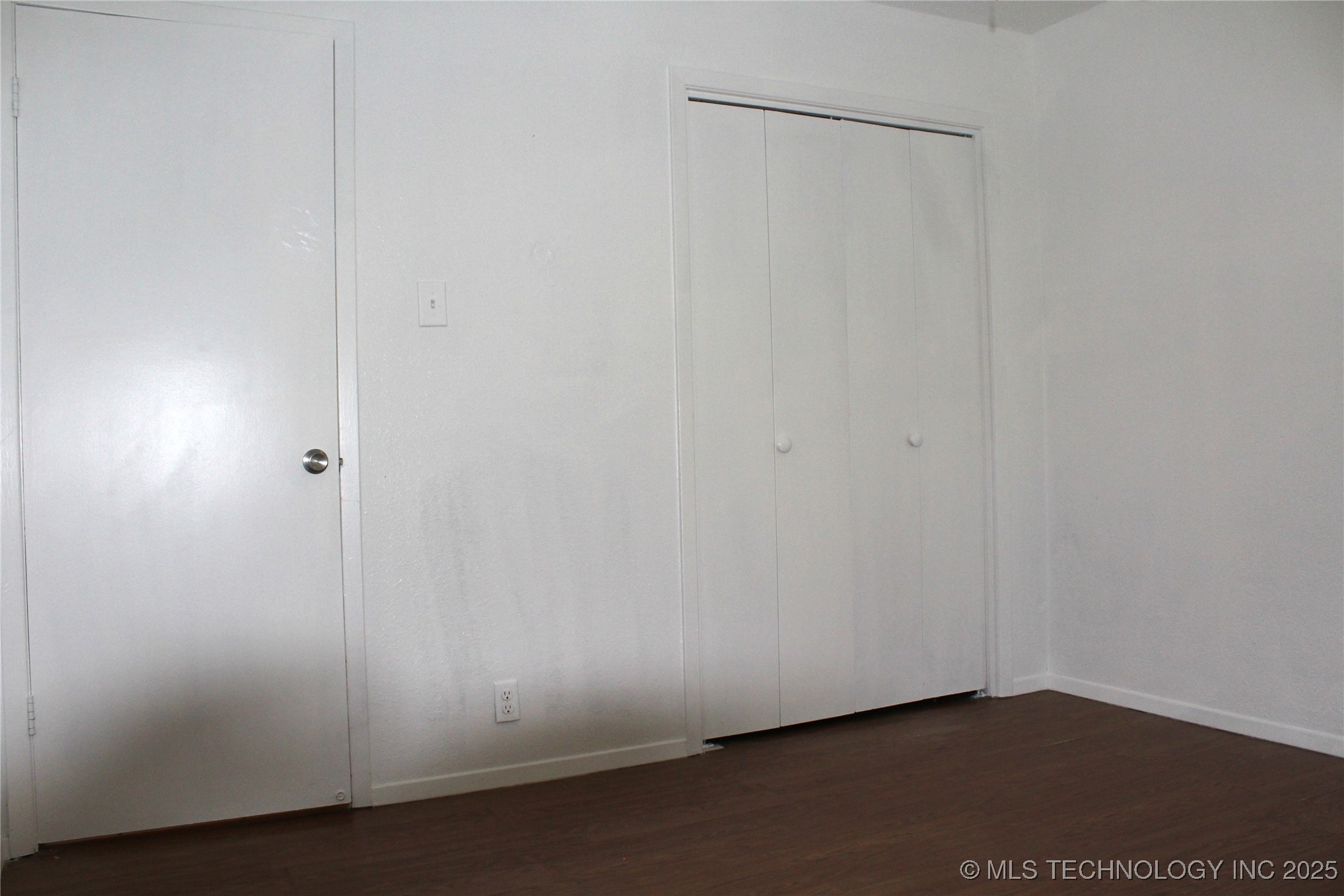 1512 N 10th Avenue Property Photo 30