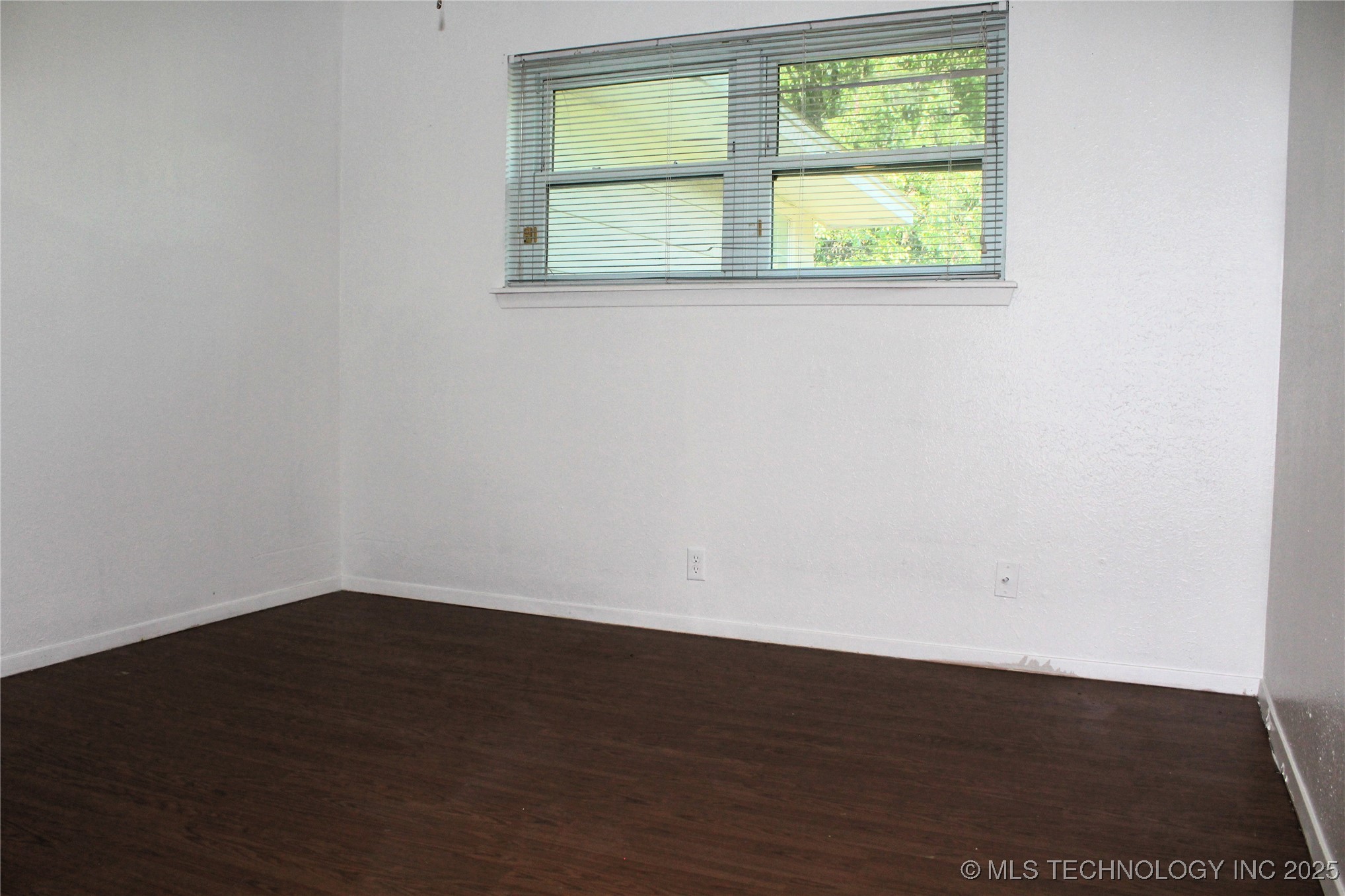 1512 N 10th Avenue Property Photo 31