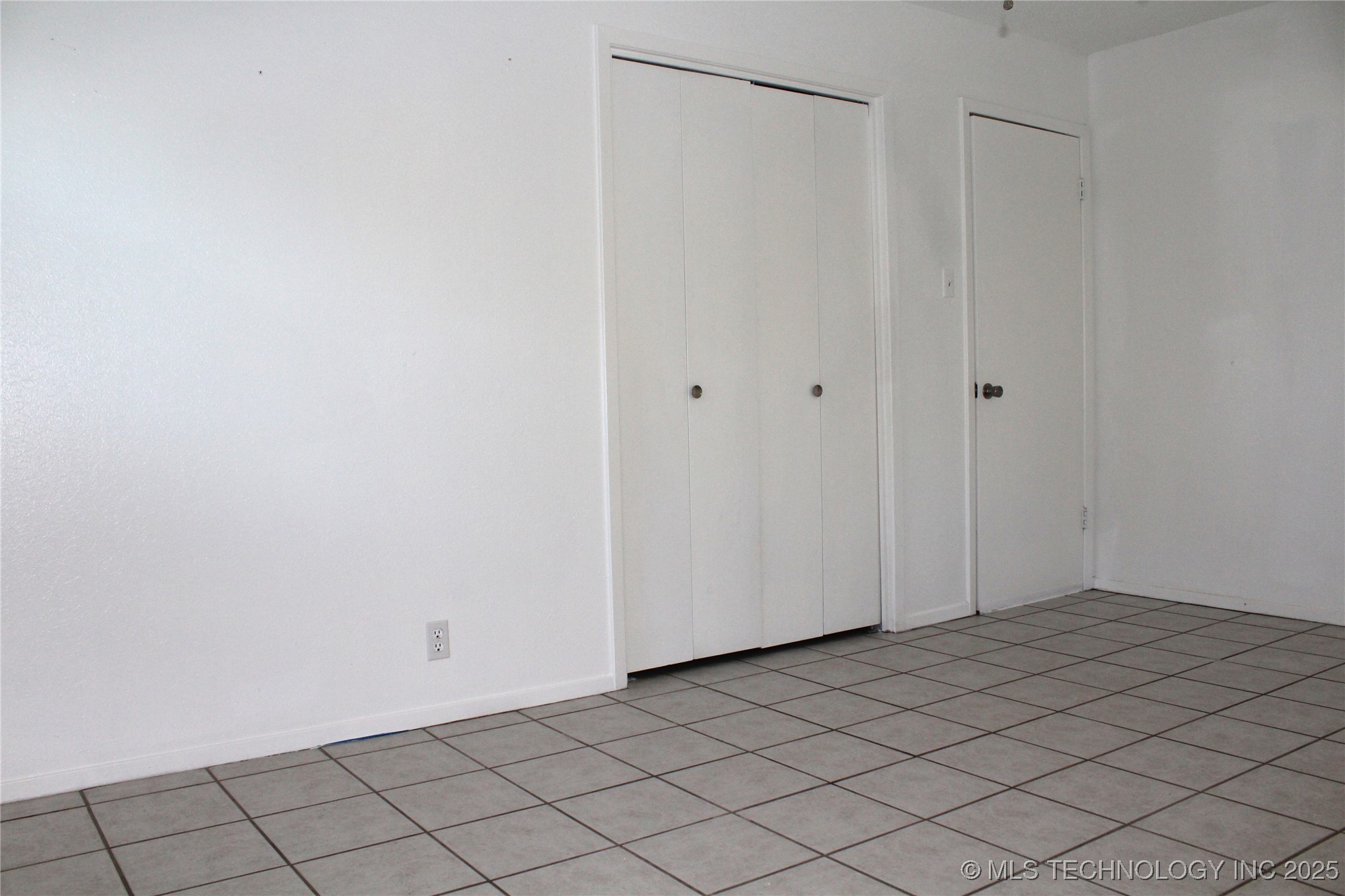 1512 N 10th Avenue Property Photo 33