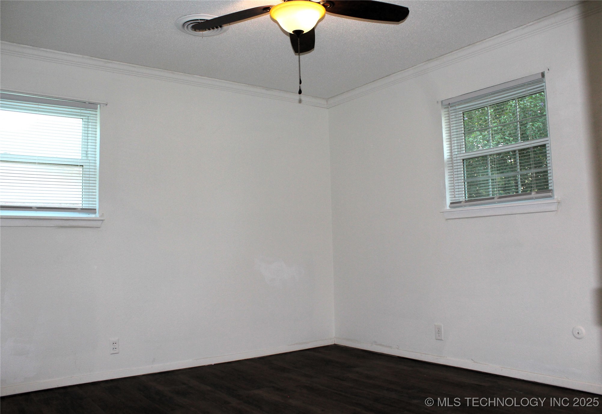 1512 N 10th Avenue Property Photo 34