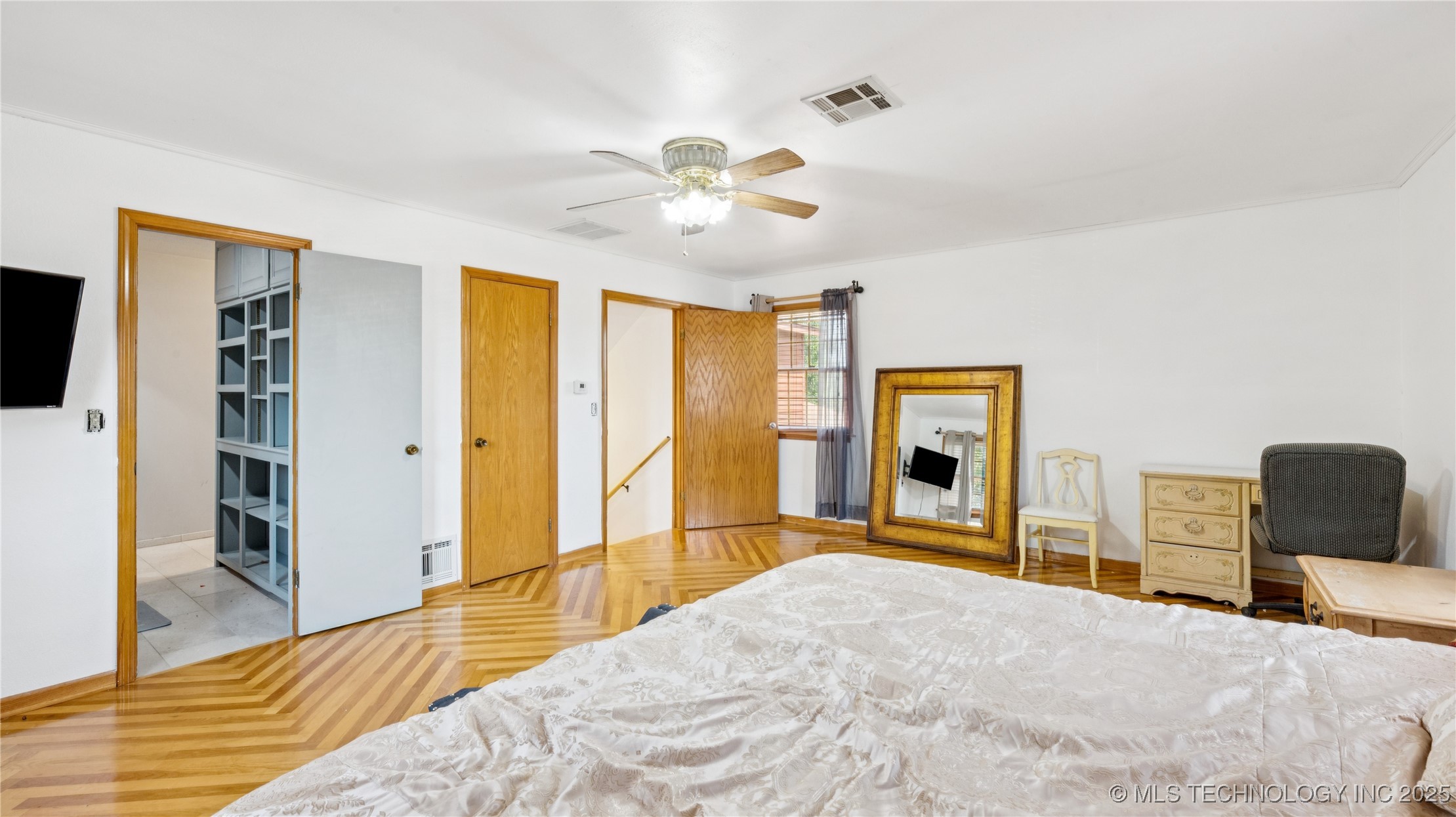 23611 E 300 Road Property Photo 11