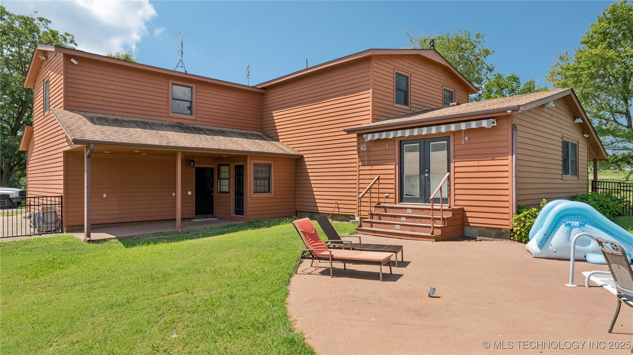 23611 E 300 Road Property Photo 18