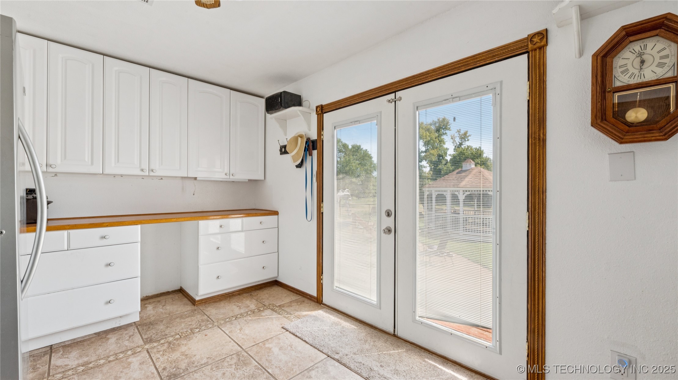 23611 E 300 Road Property Photo 26