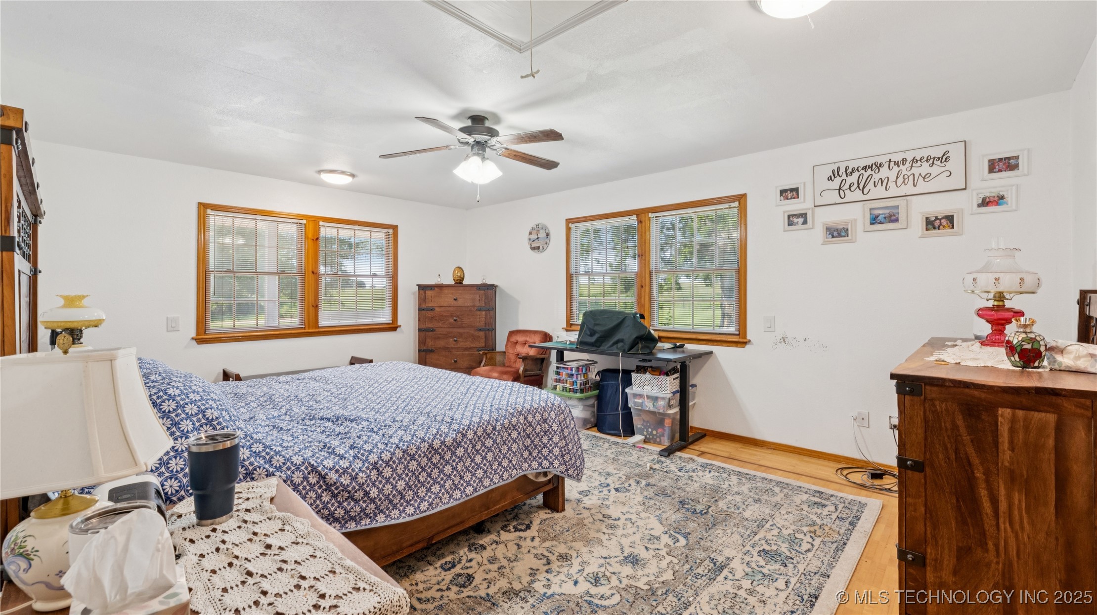 23611 E 300 Road Property Photo 27