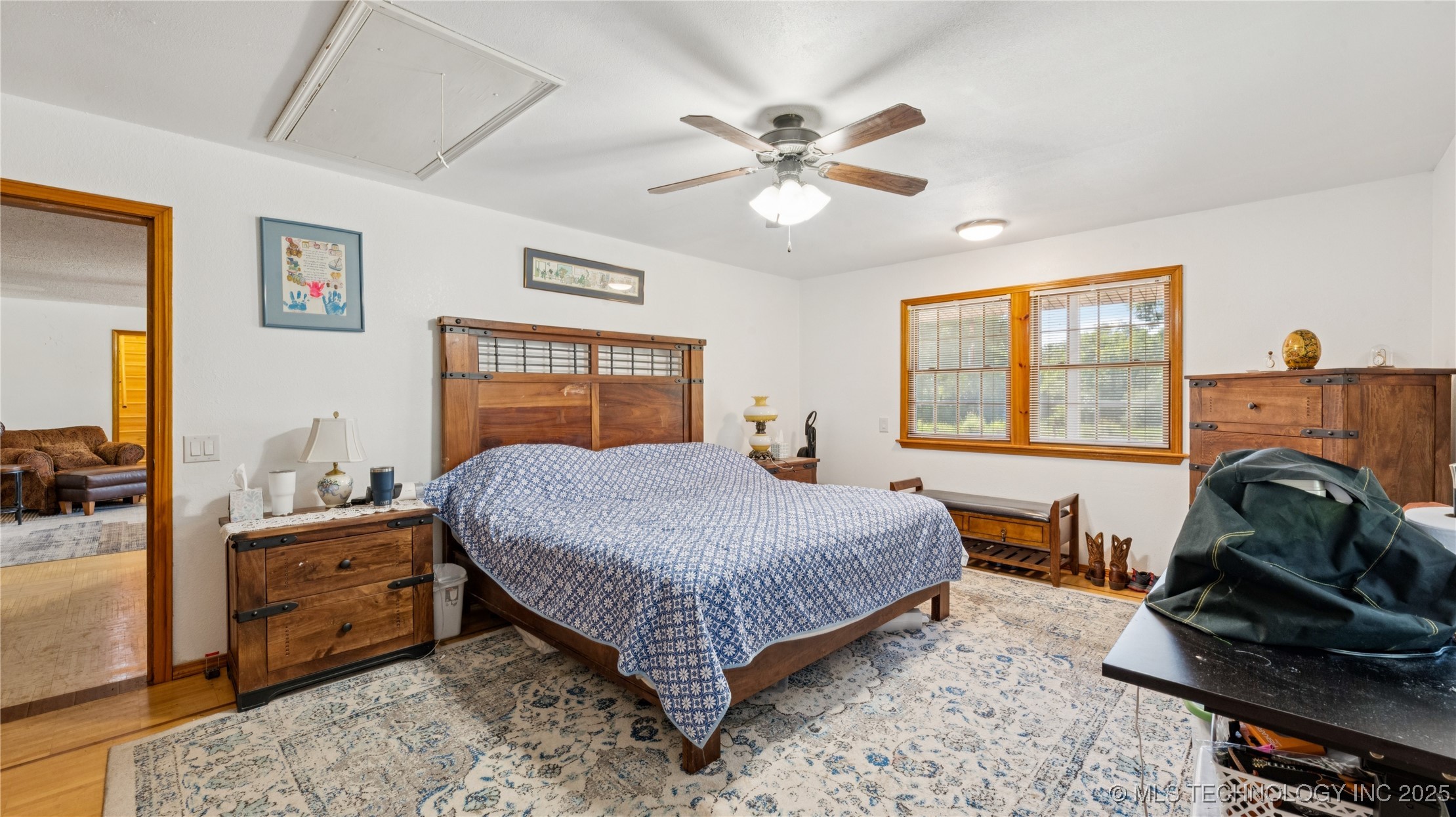 23611 E 300 Road Property Photo 28