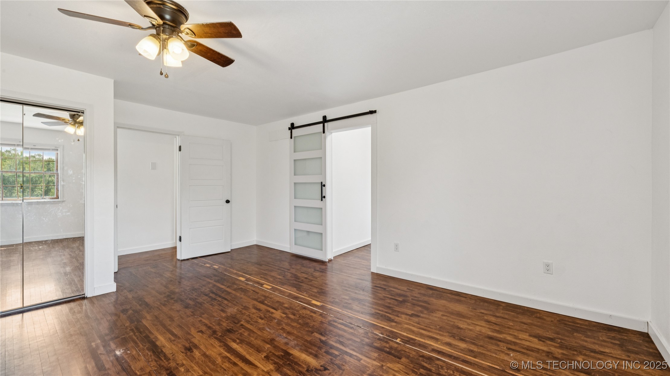 23611 E 300 Road Property Photo 42