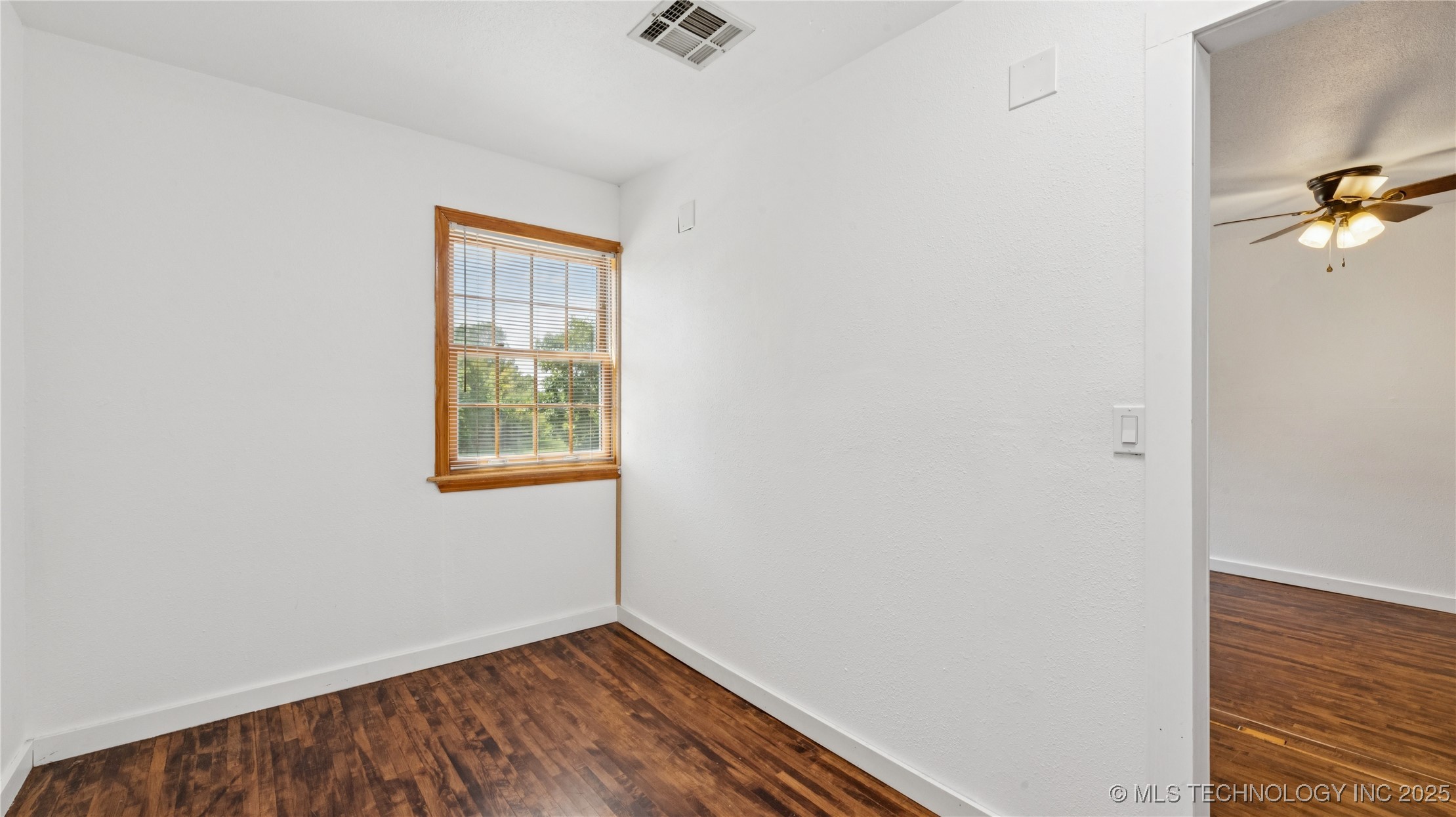 23611 E 300 Road Property Photo 43