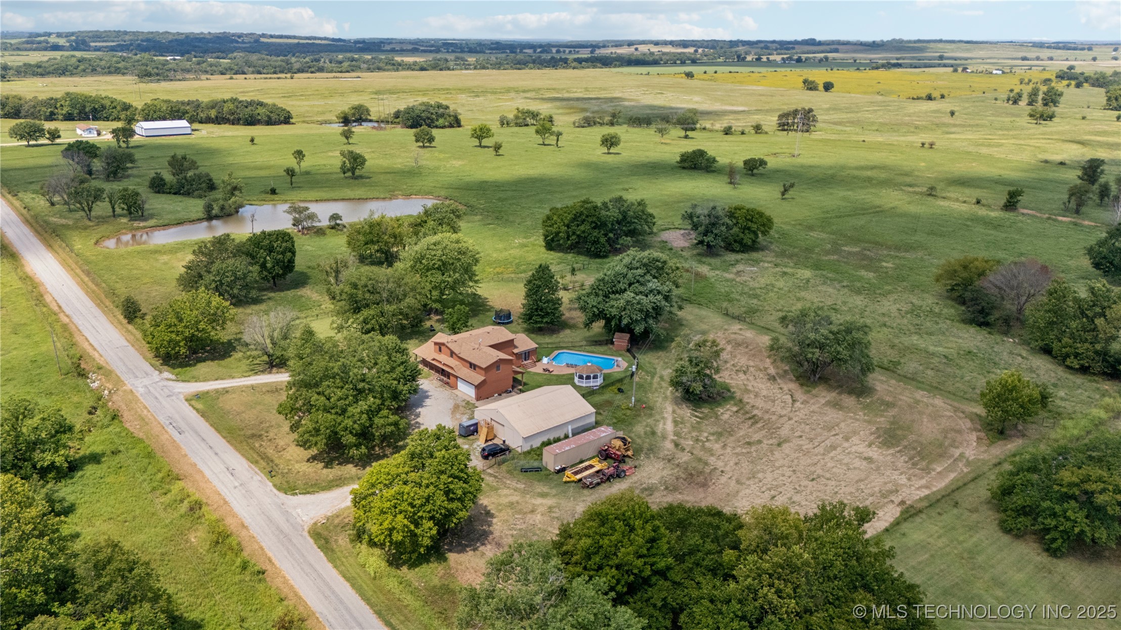 23611 E 300 Road Property Photo 49