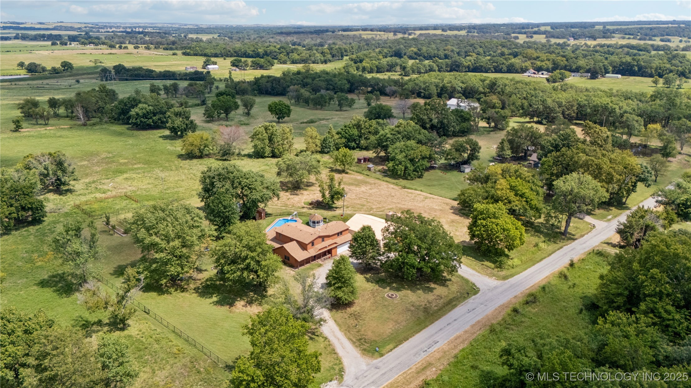 23611 E 300 Road Property Photo 50