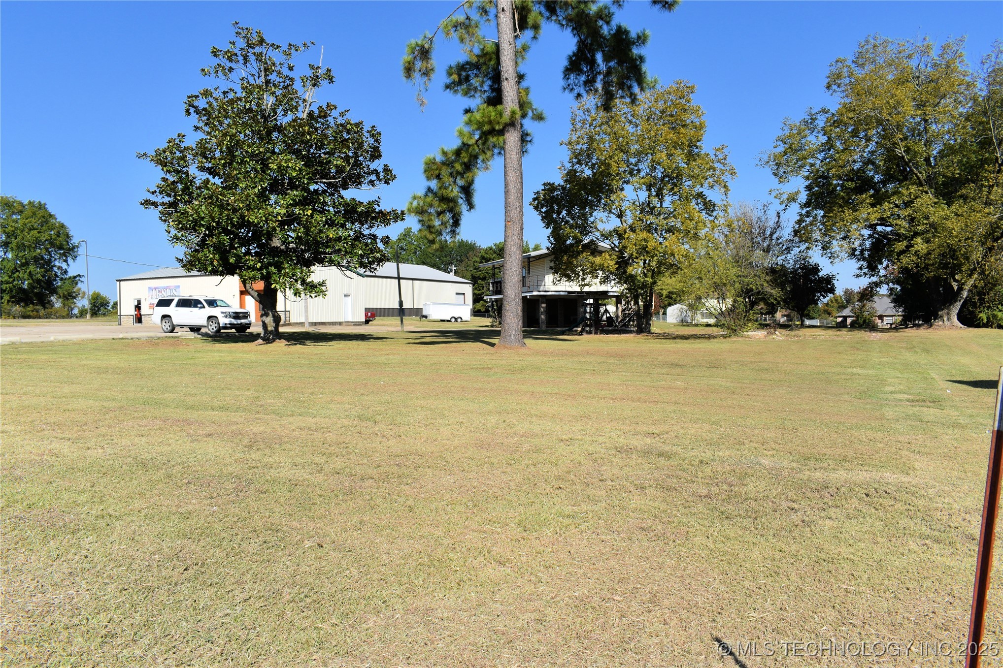 2017 E Washington Street Property Photo 8