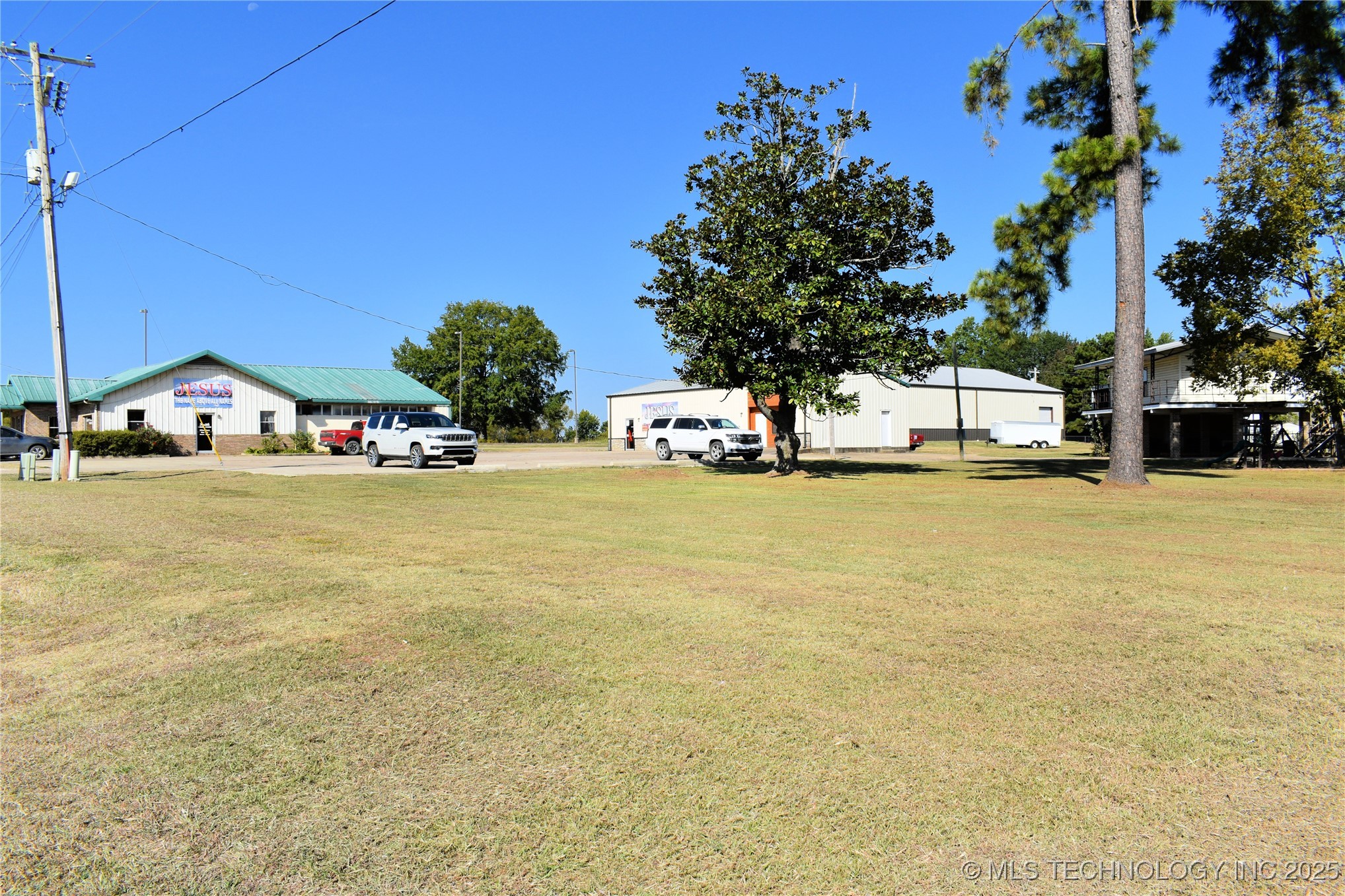 2017 E Washington Street Property Photo 9