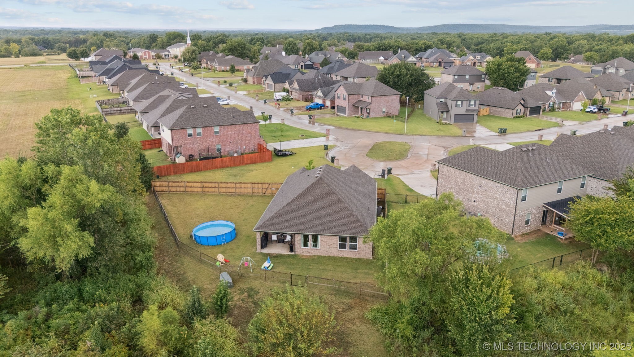 401 S Buffalo Street Property Photo 4