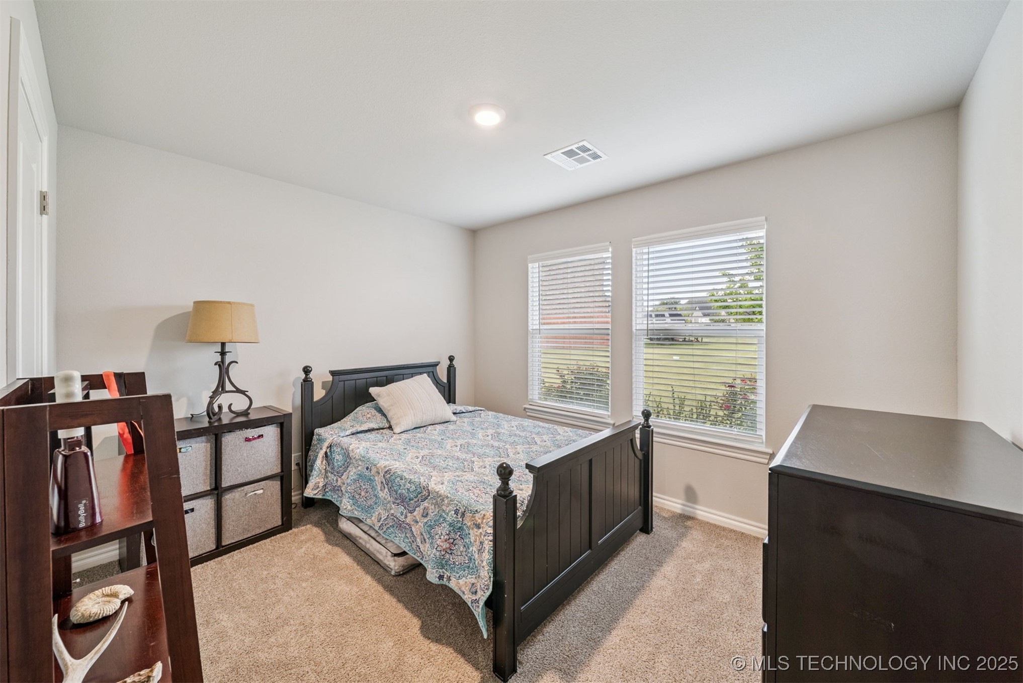 401 S Buffalo Street Property Photo 6