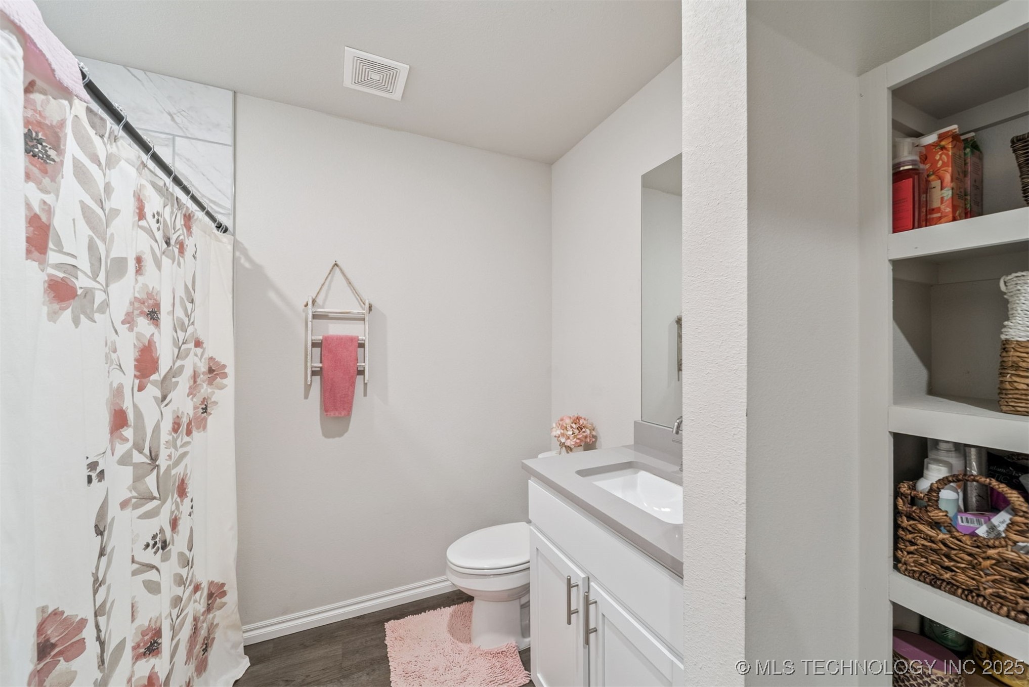 401 S Buffalo Street Property Photo 8