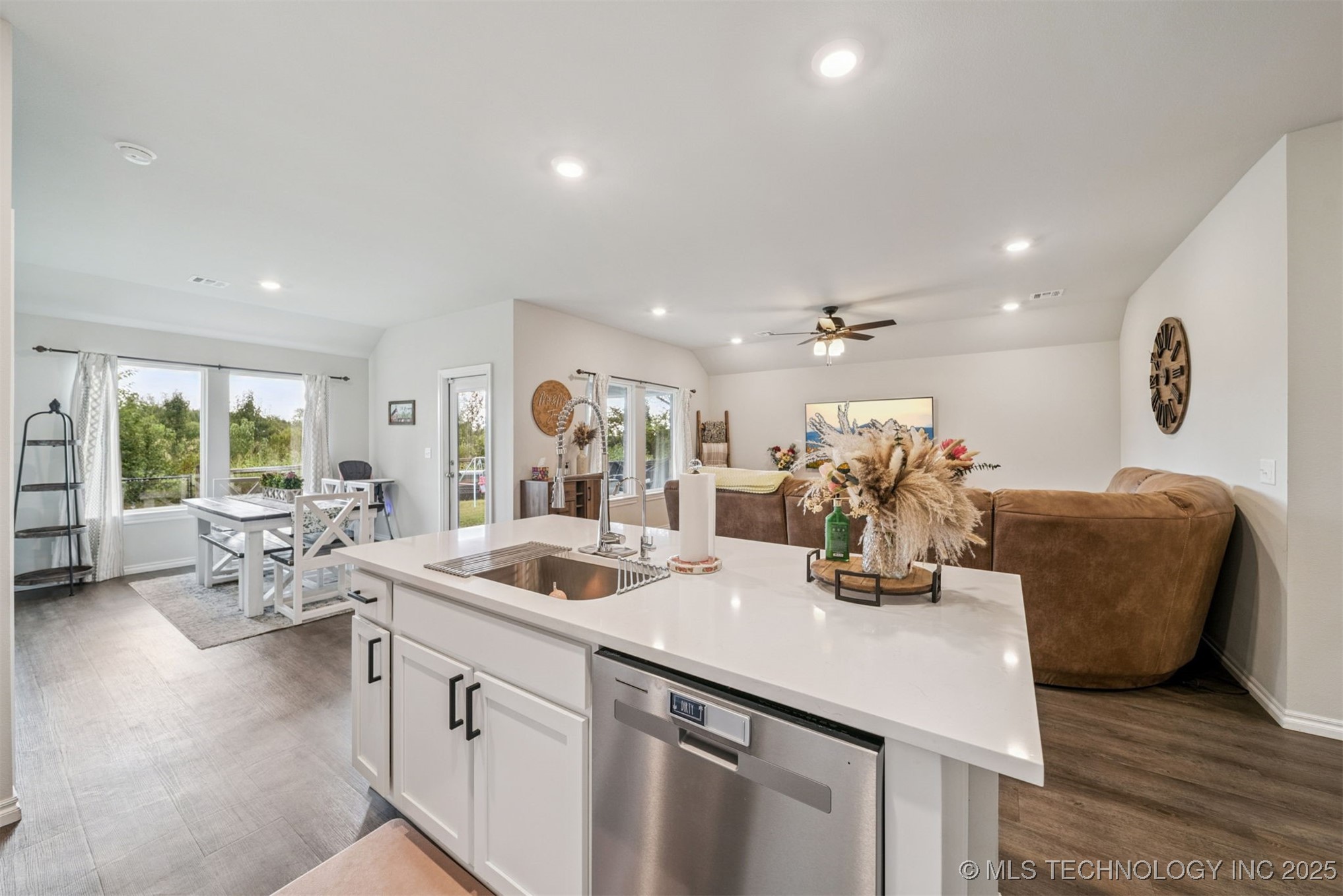 401 S Buffalo Street Property Photo 14