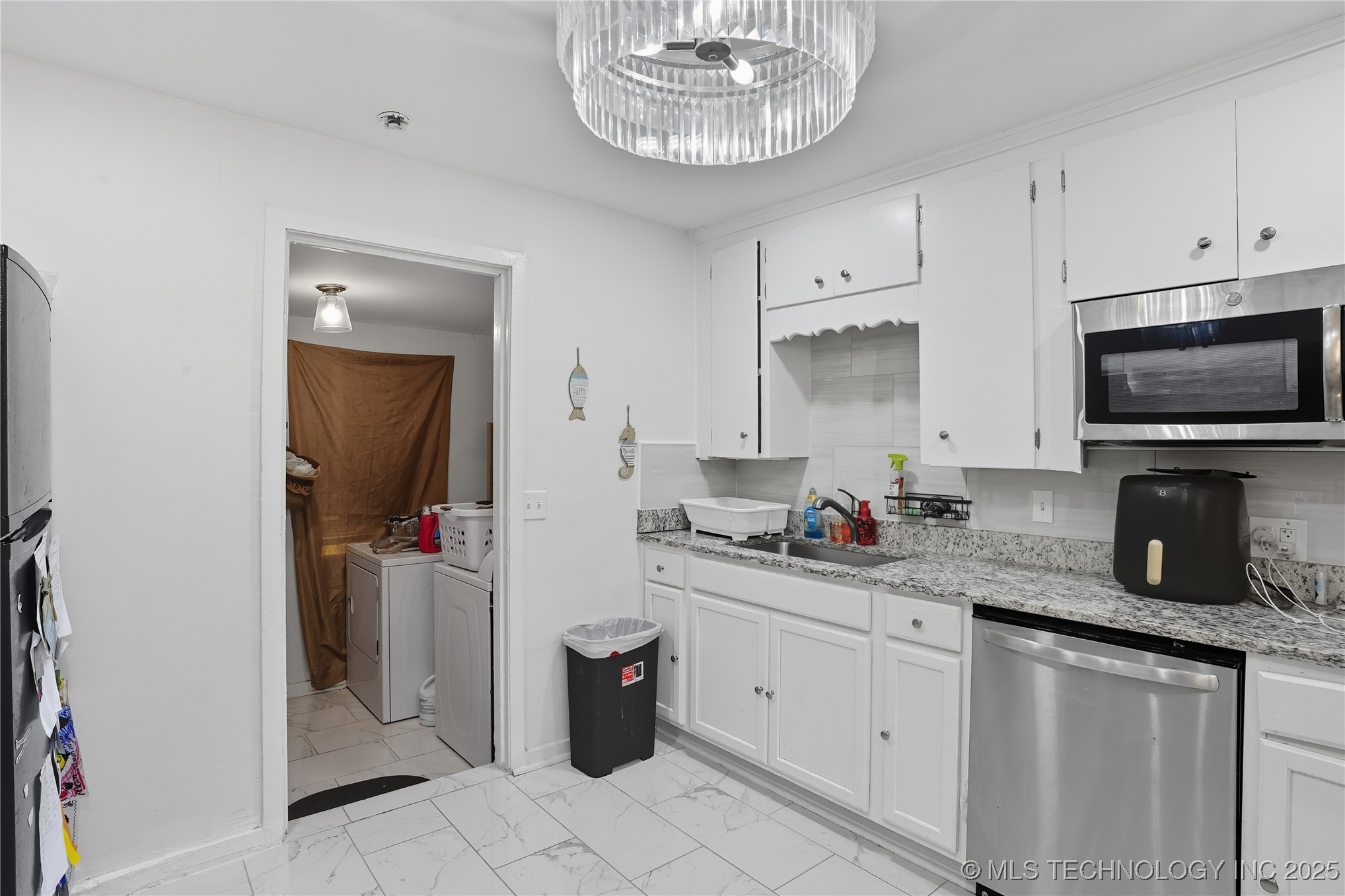 703 S Poplar Street Property Photo 16