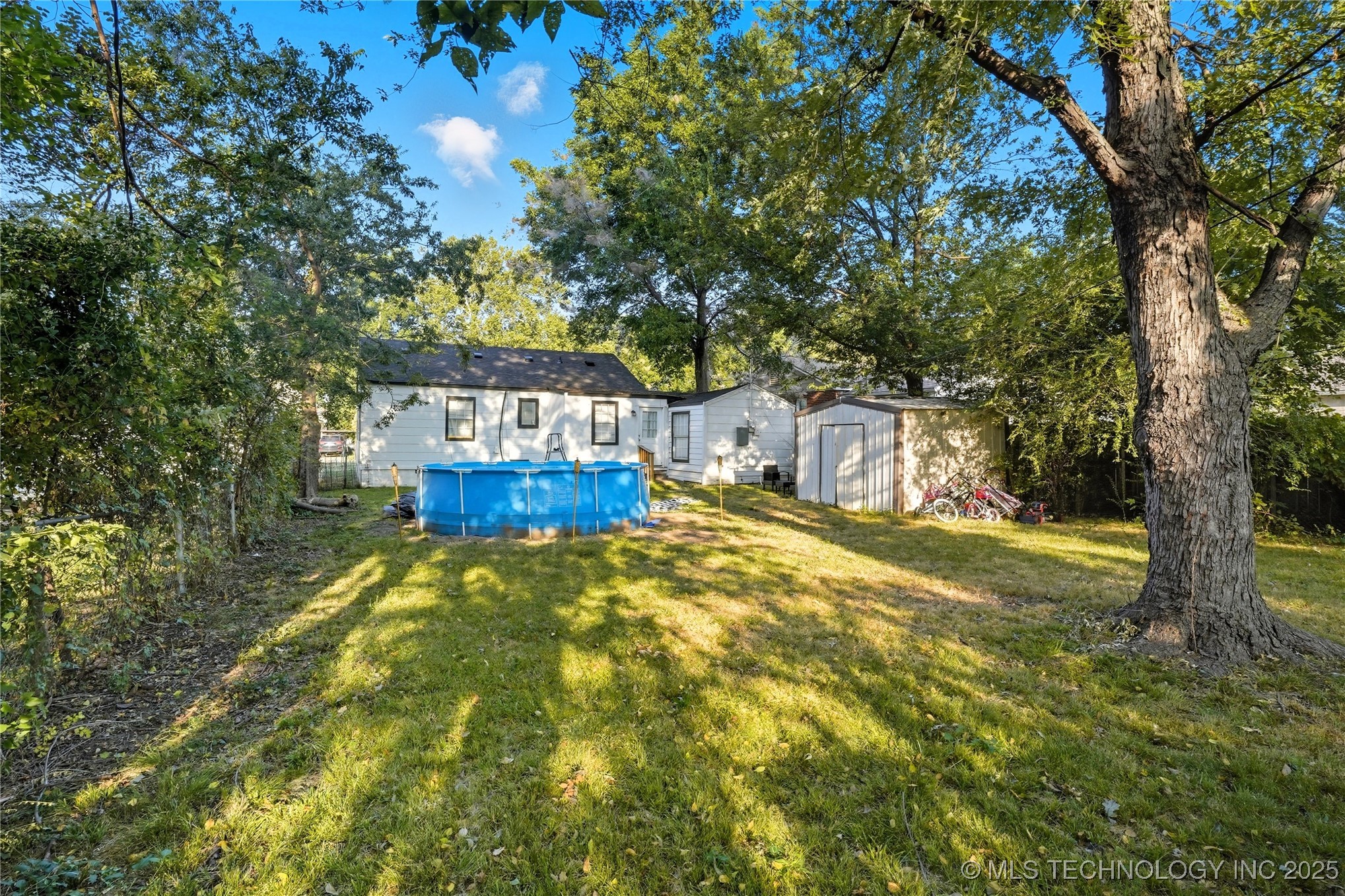 703 S Poplar Street Property Photo 27