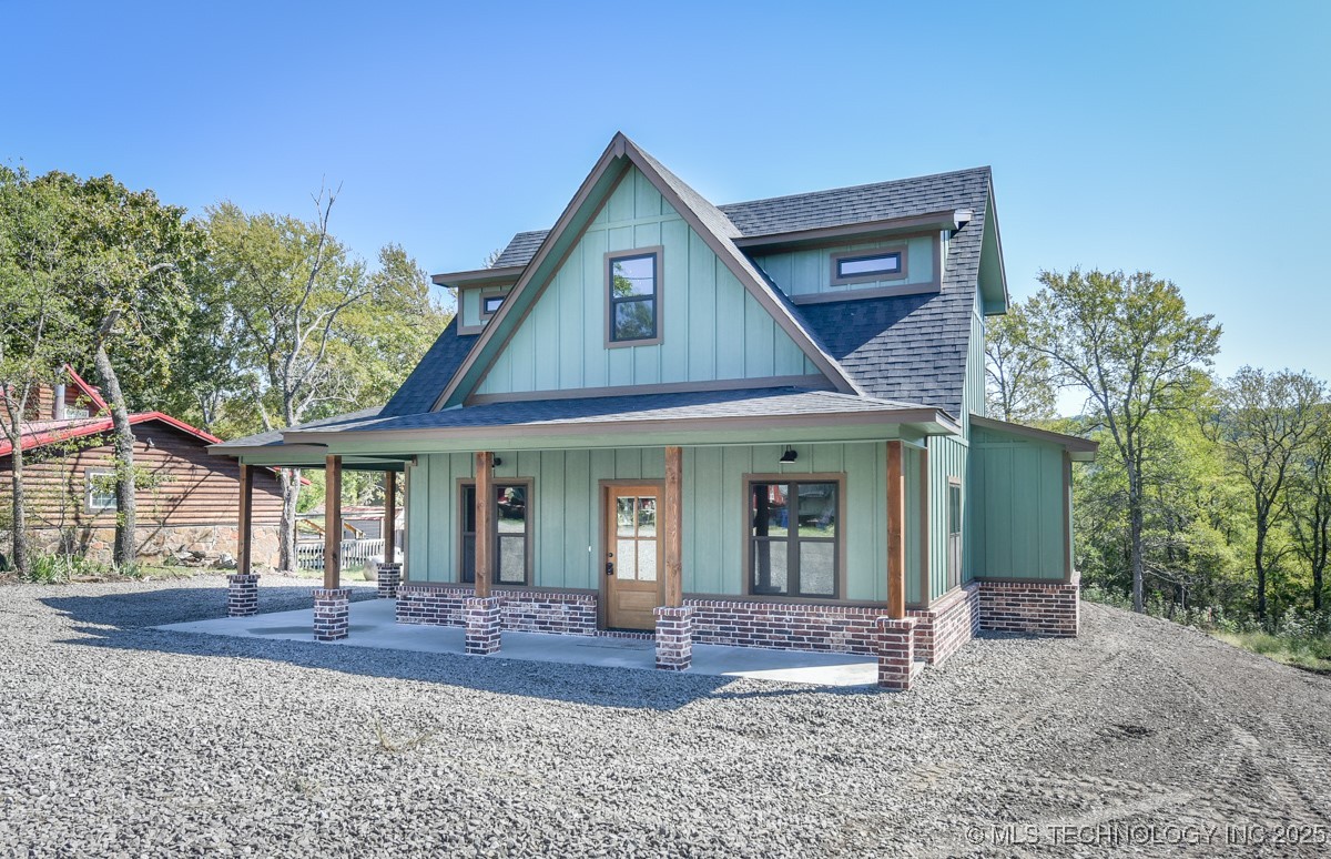 18856 W Woodhaven Drive Property Photo 1