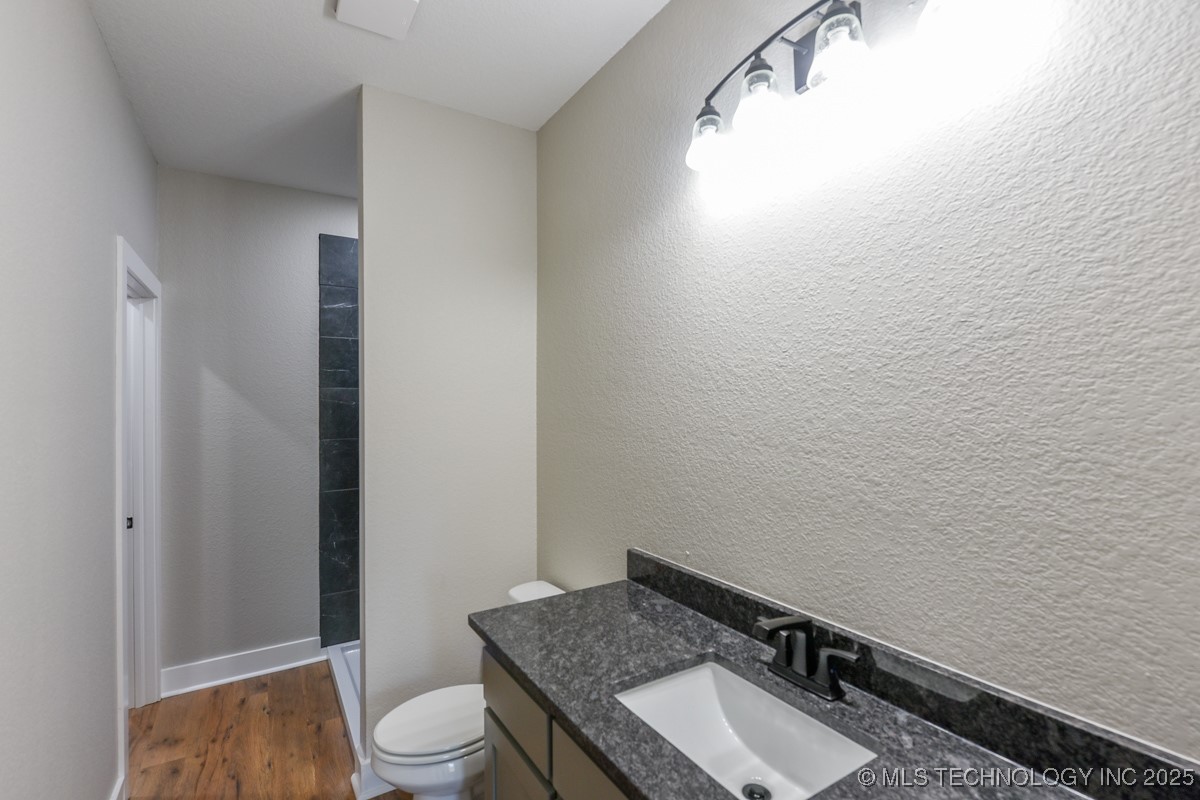 18856 W Woodhaven Drive Property Photo 23