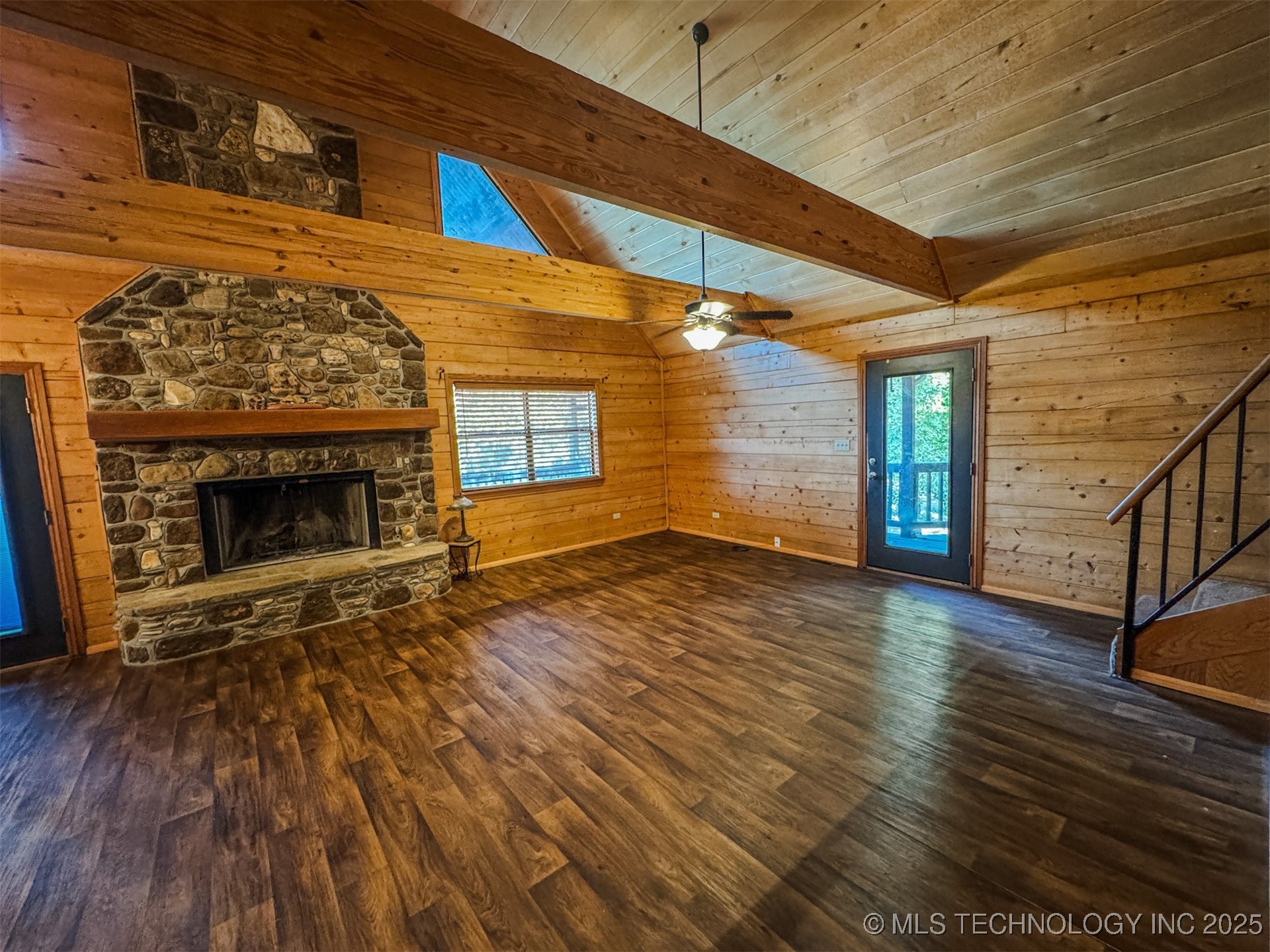 27989 S Lakeview Drive Property Photo 12