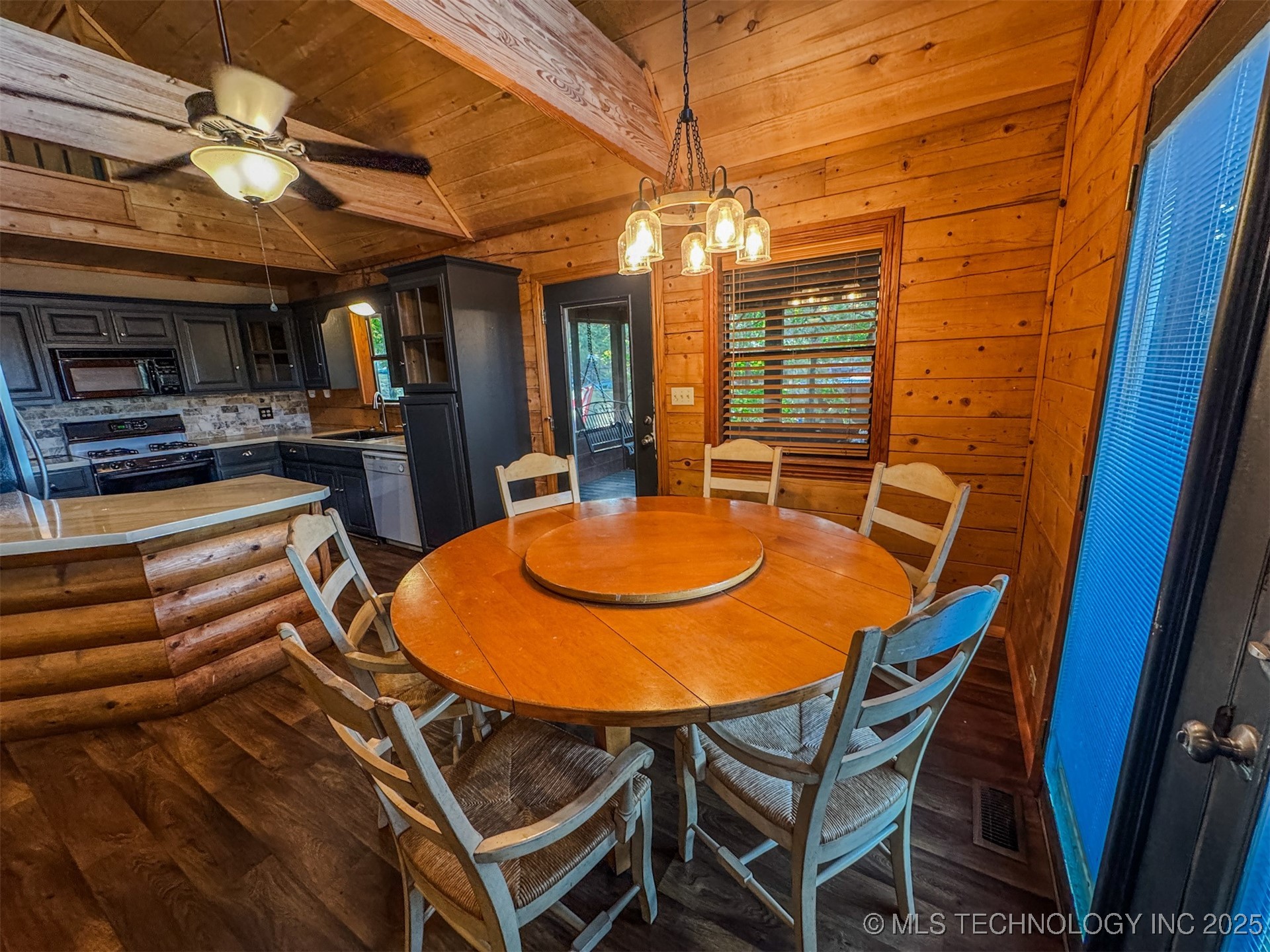 27989 S Lakeview Drive Property Photo 15