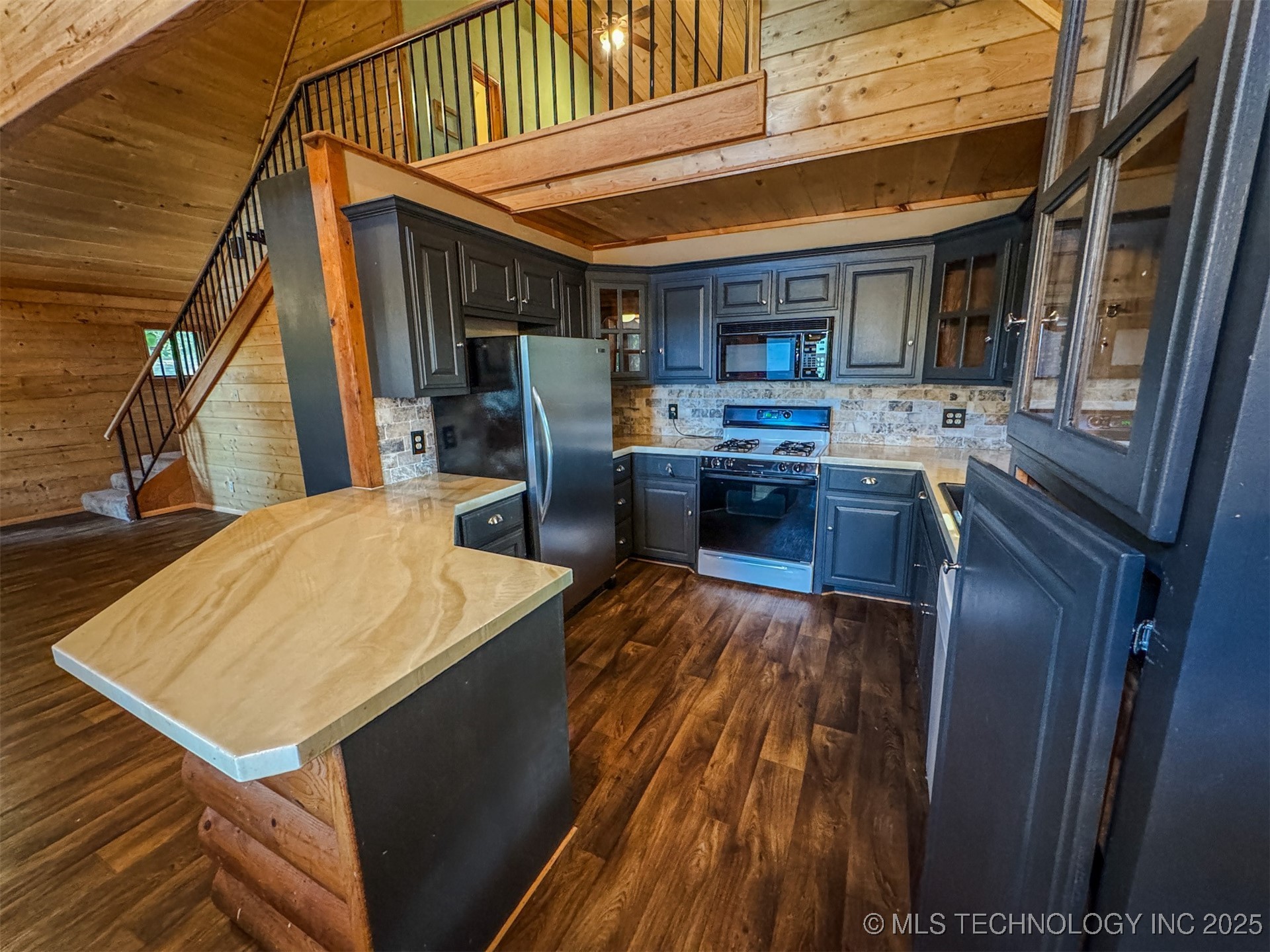 27989 S Lakeview Drive Property Photo 18