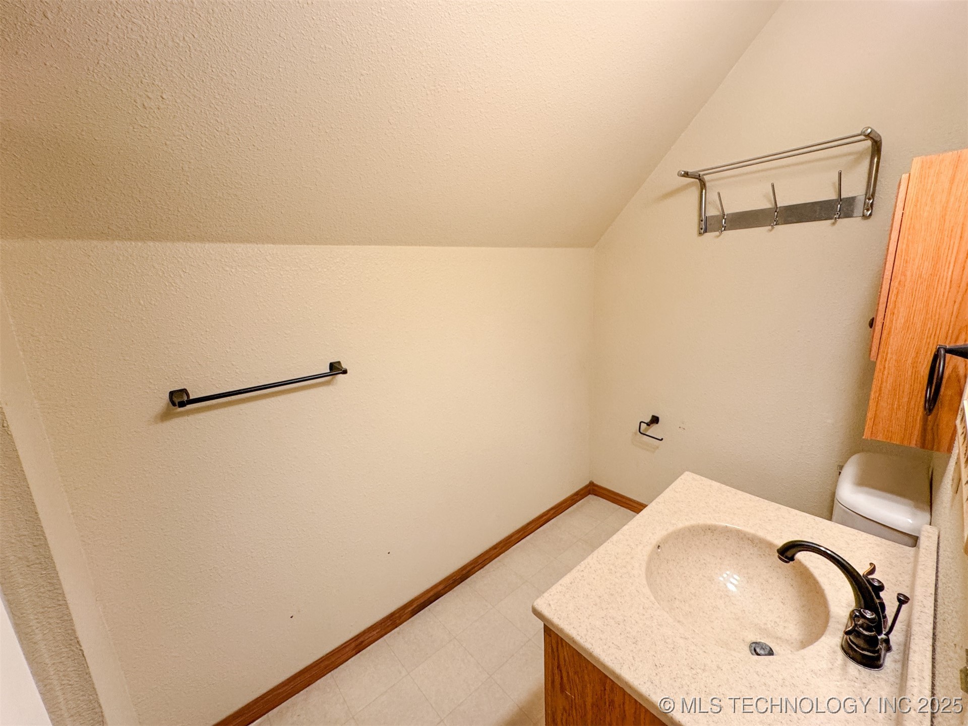 27989 S Lakeview Drive Property Photo 42