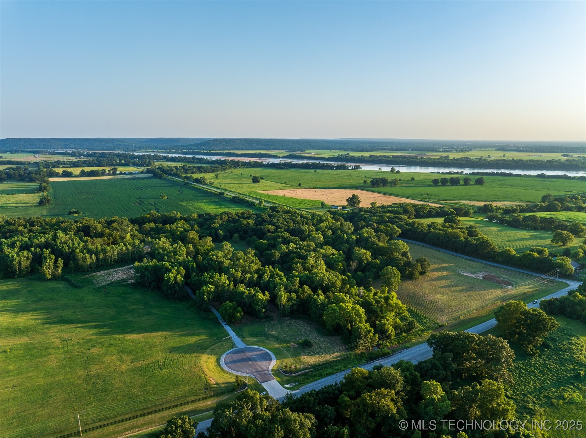 141st Street Property Photo 16