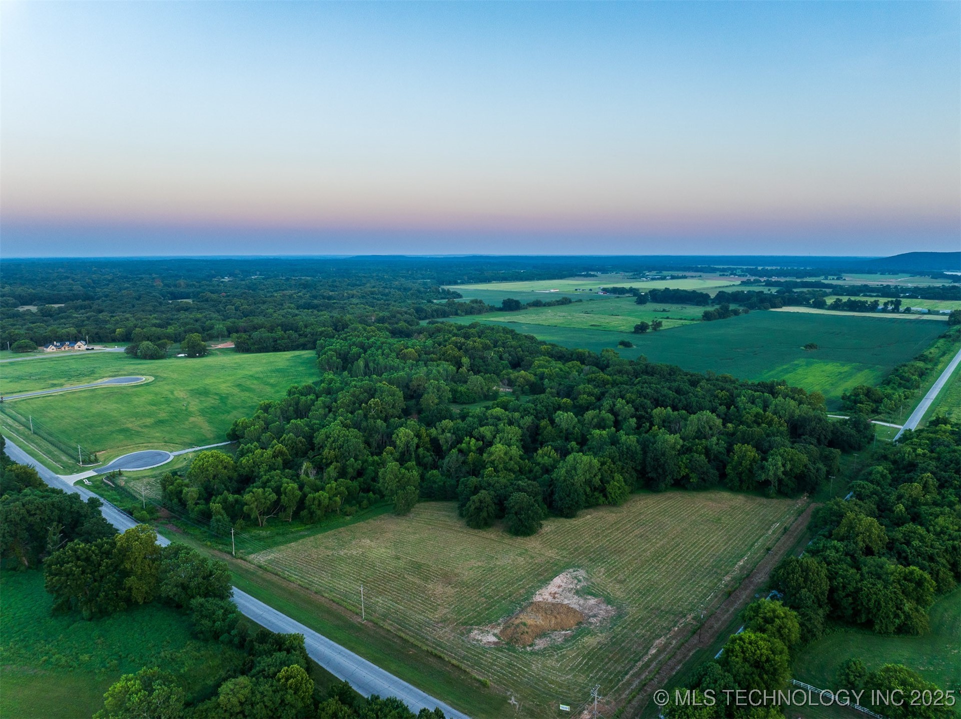 141st Street Property Photo 18