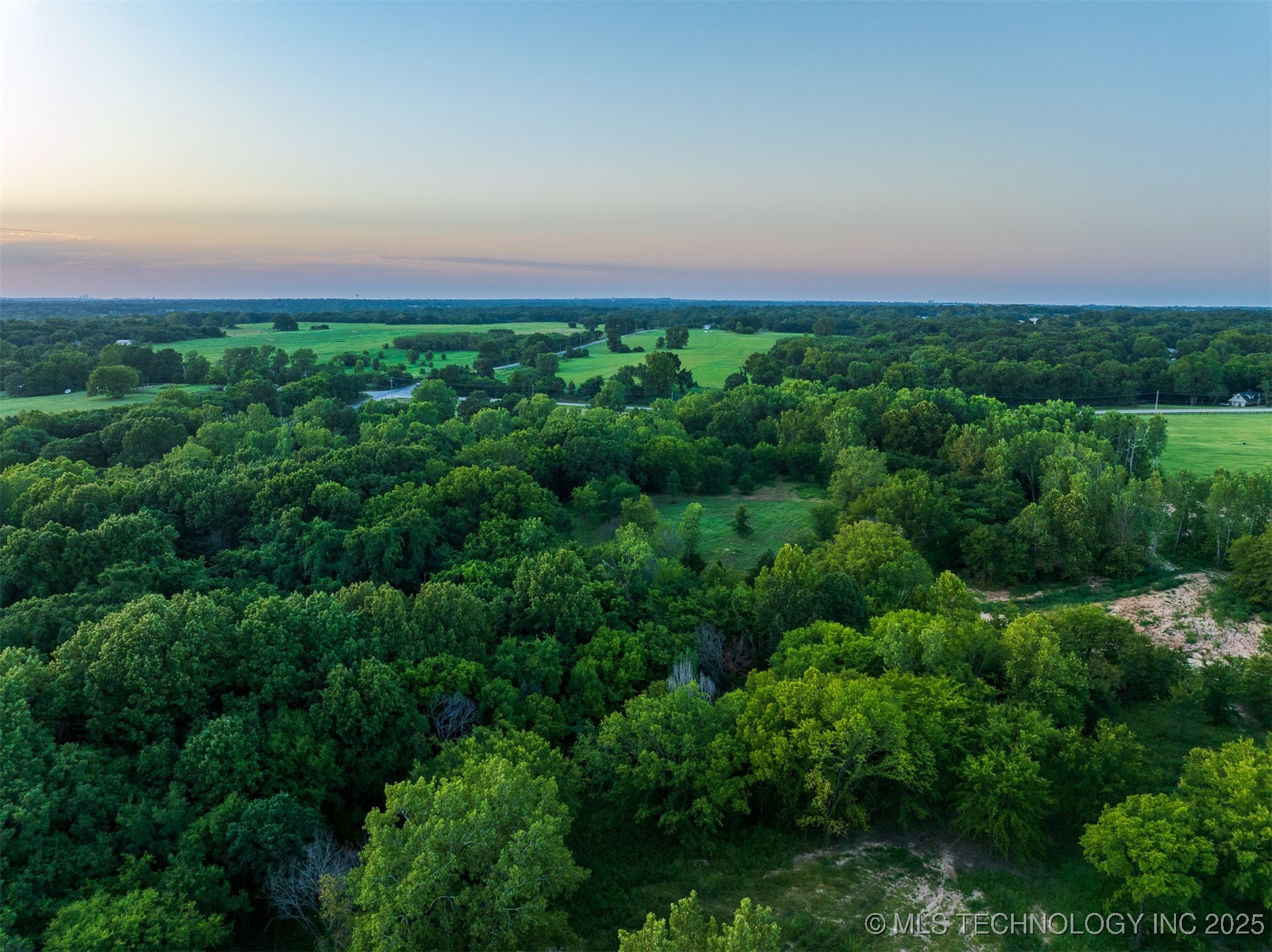 141st Street Property Photo 21