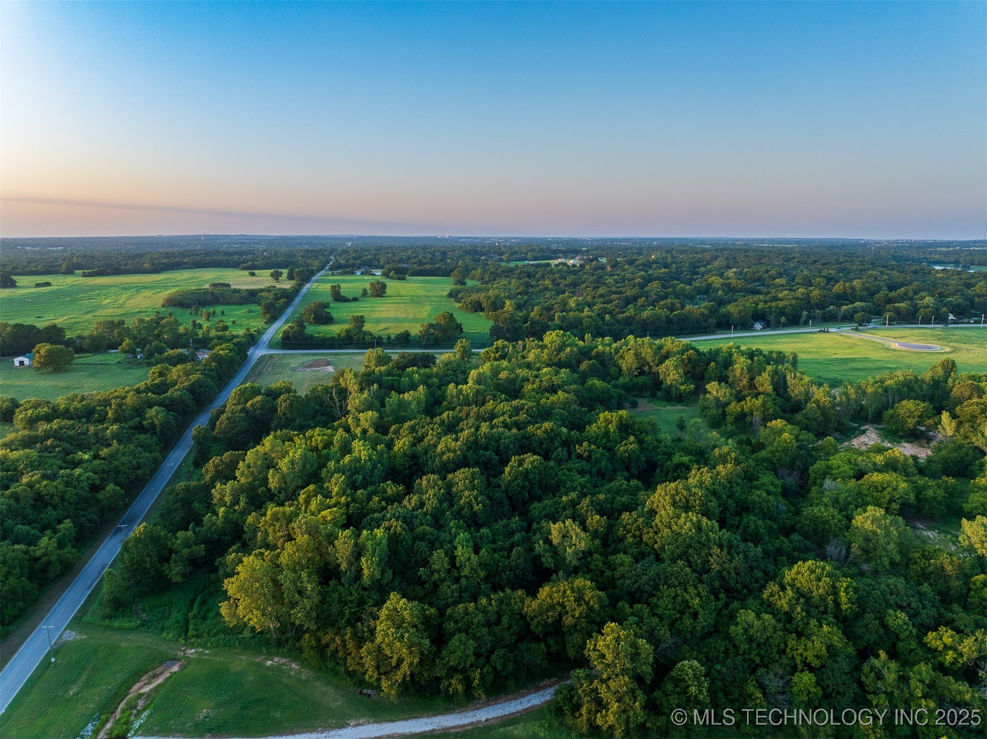 141st Street Property Photo 30