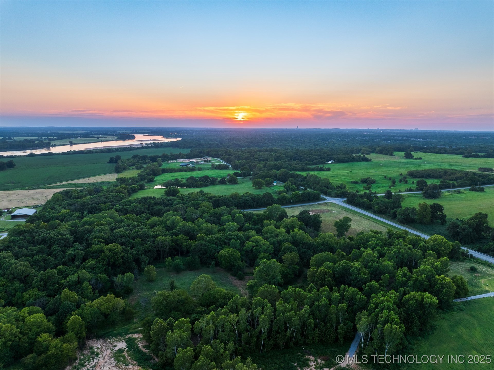 141st Street Property Photo 35