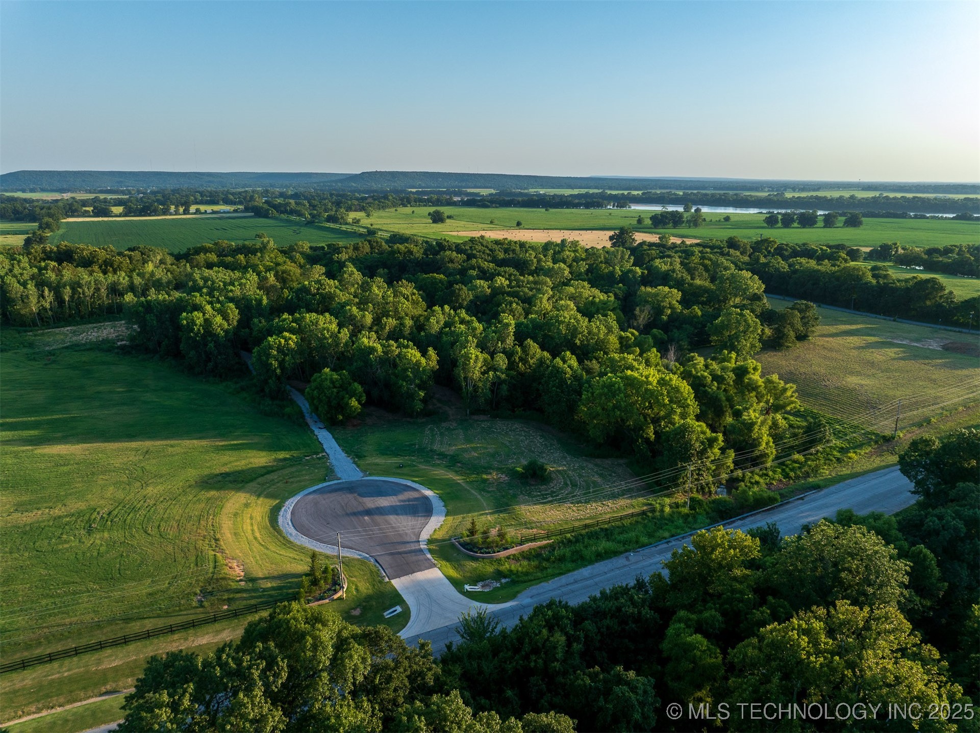 141st Street Property Photo 47