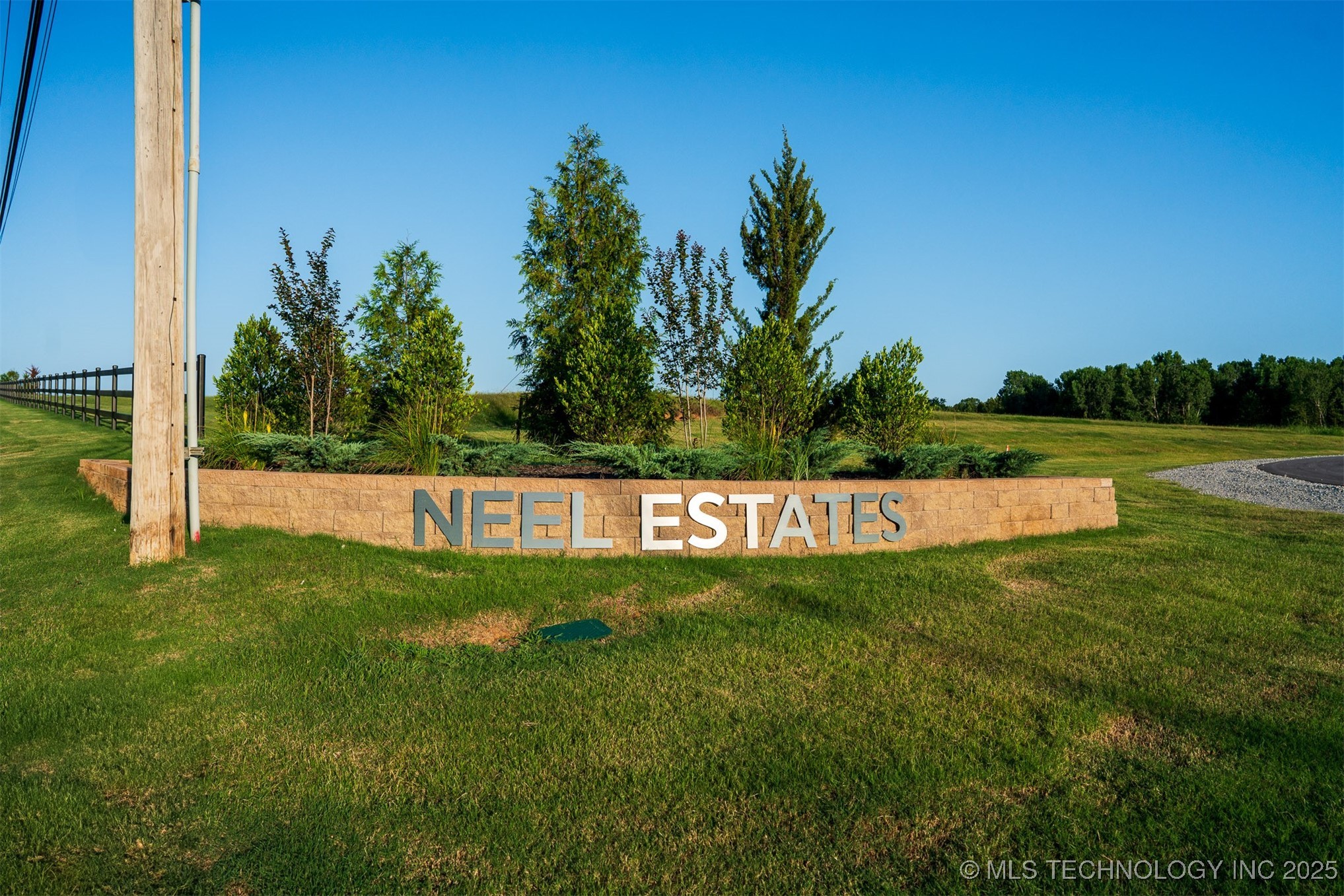 141st Street Property Photo 54