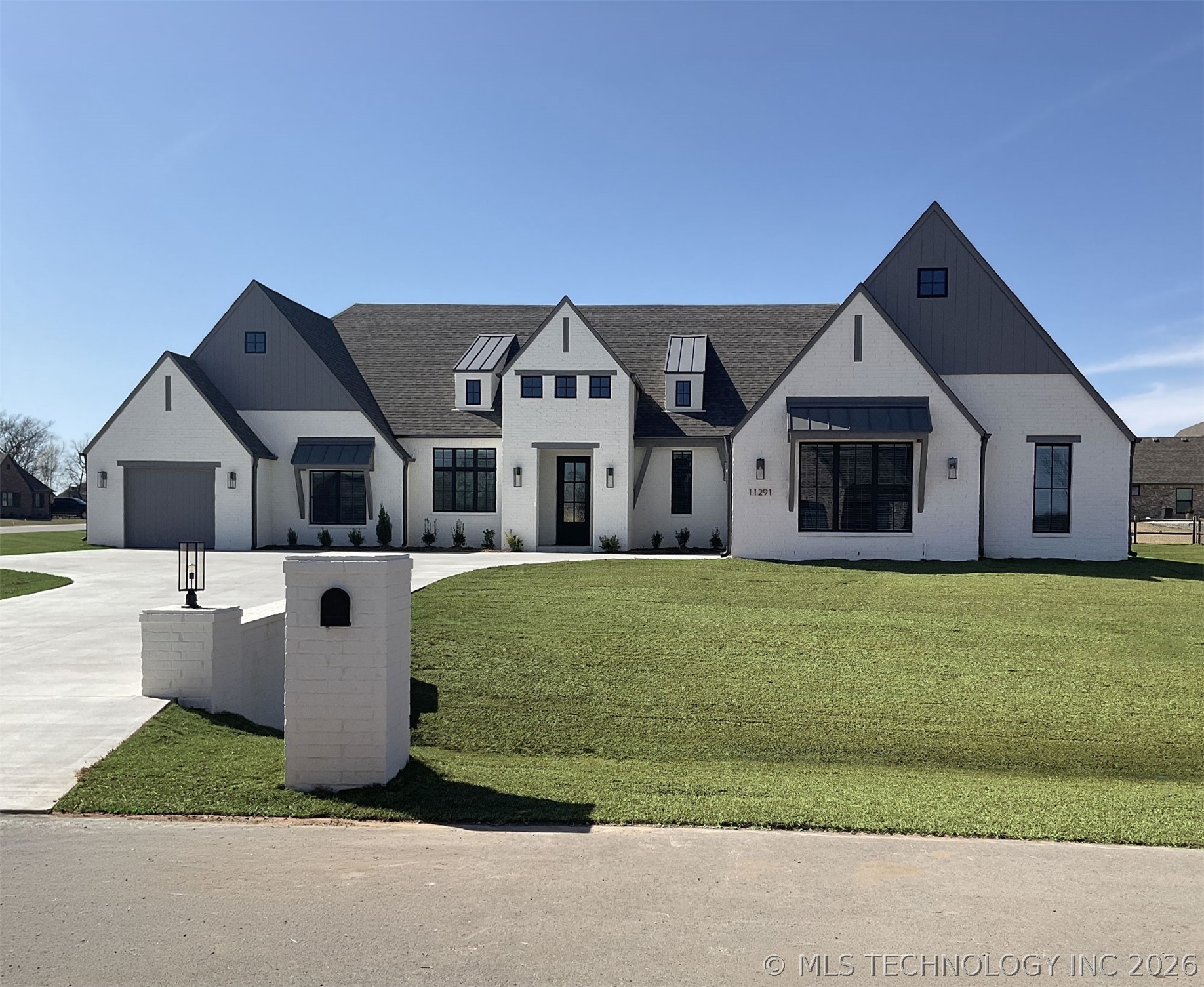 11291 S 220th East Avenue Property Photo 1