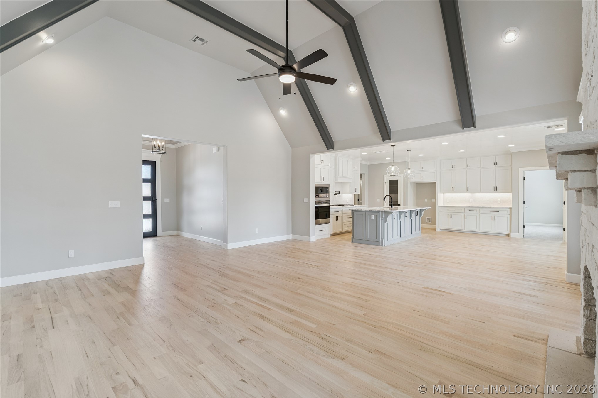 11248 S 220th East Avenue Property Photo 5