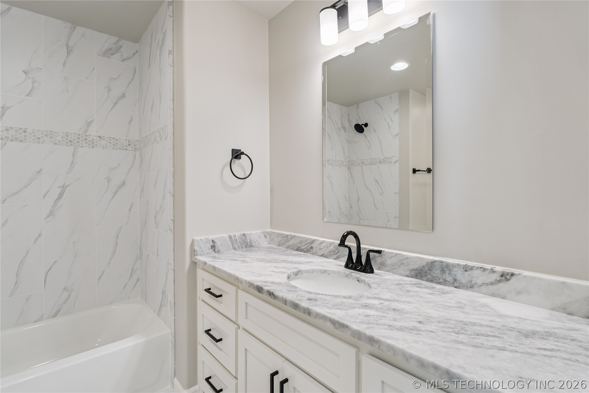 11248 S 220th East Avenue Property Photo 36