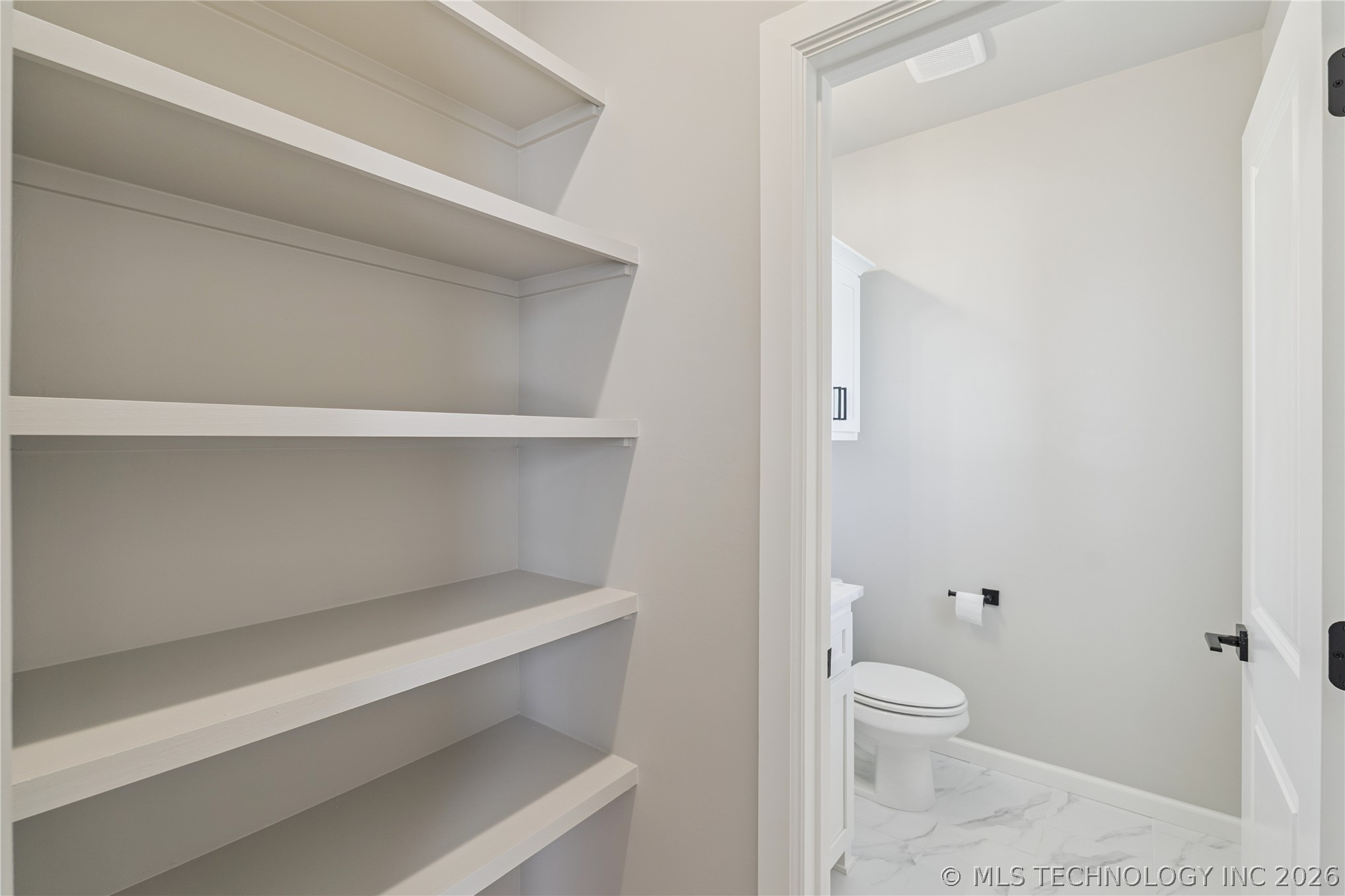 11248 S 220th East Avenue Property Photo 51