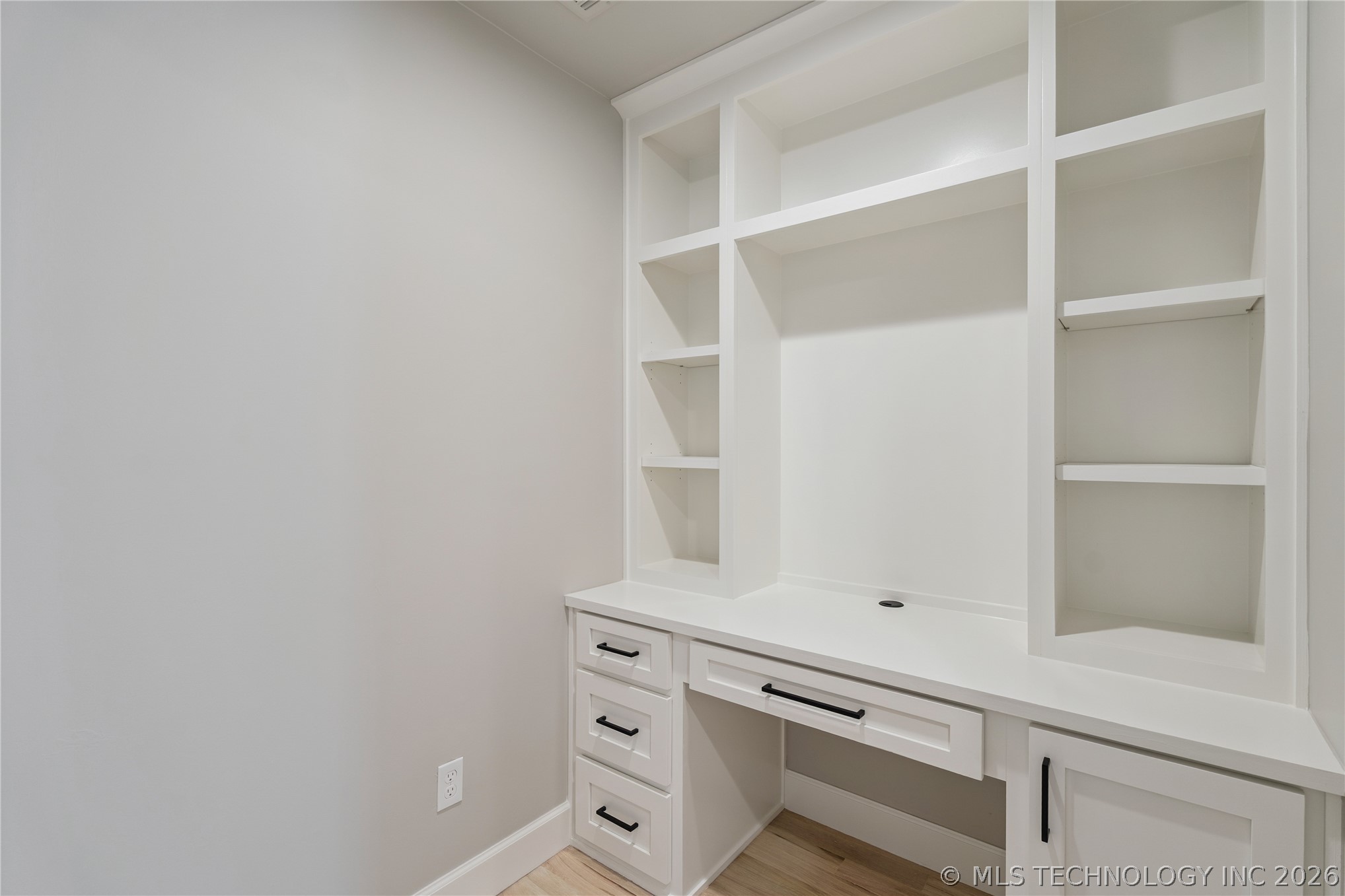 11248 S 220th East Avenue Property Photo 55