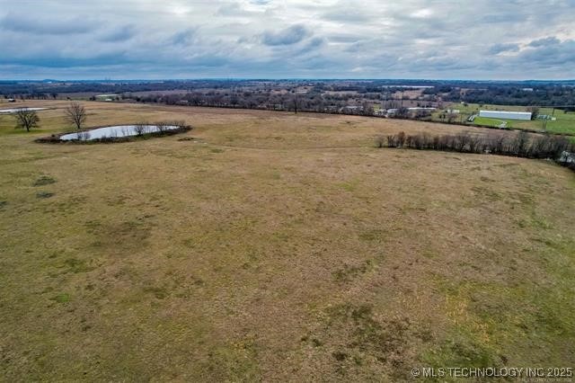 1 W 23rd Street S Property Photo 6