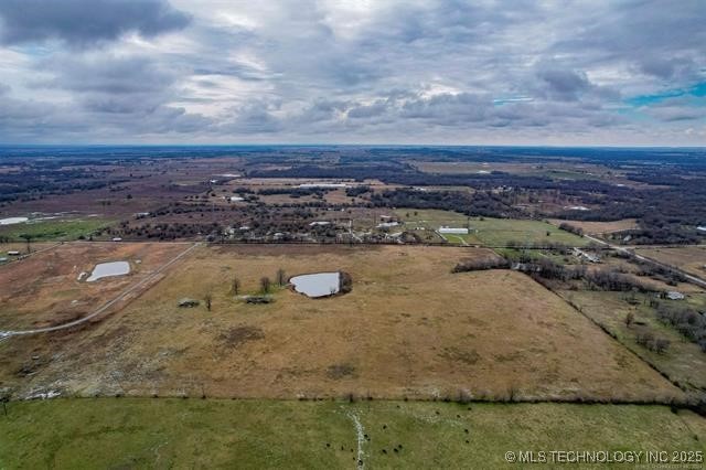 1 W 23rd Street S Property Photo 8