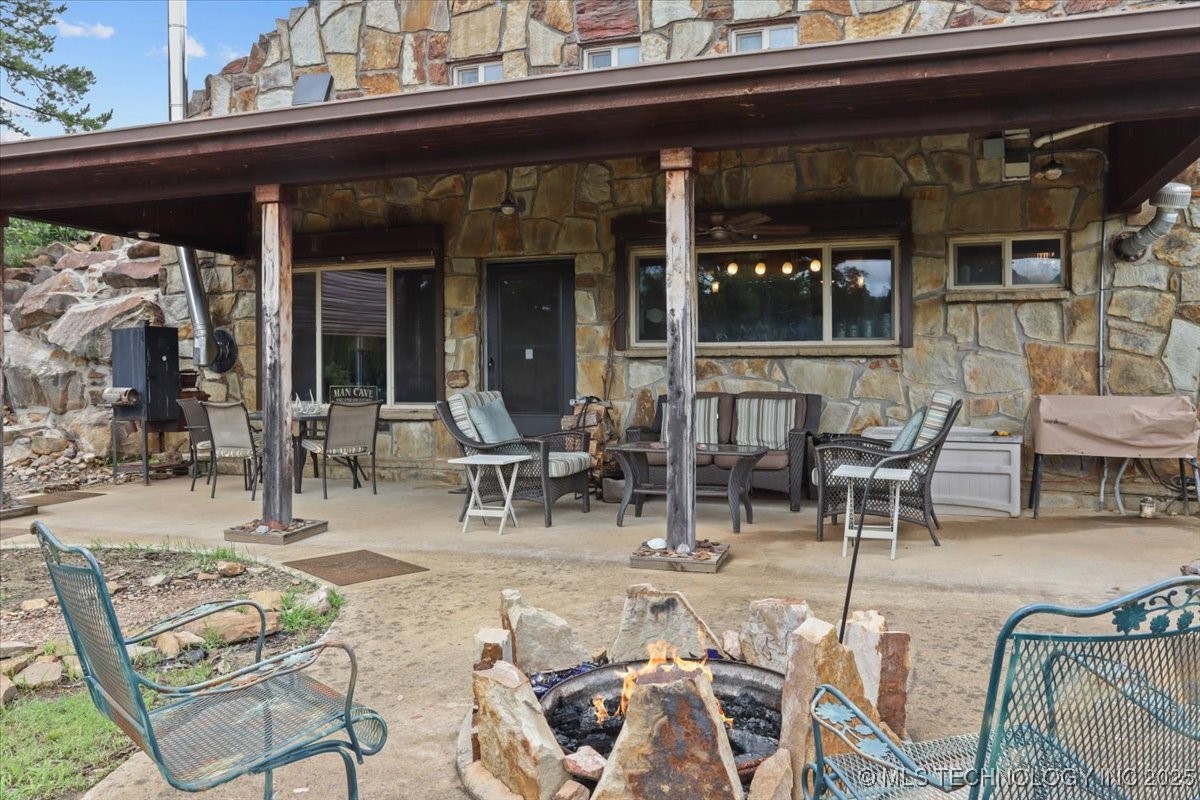 6250 Se 1087 Avenue Property Photo 2